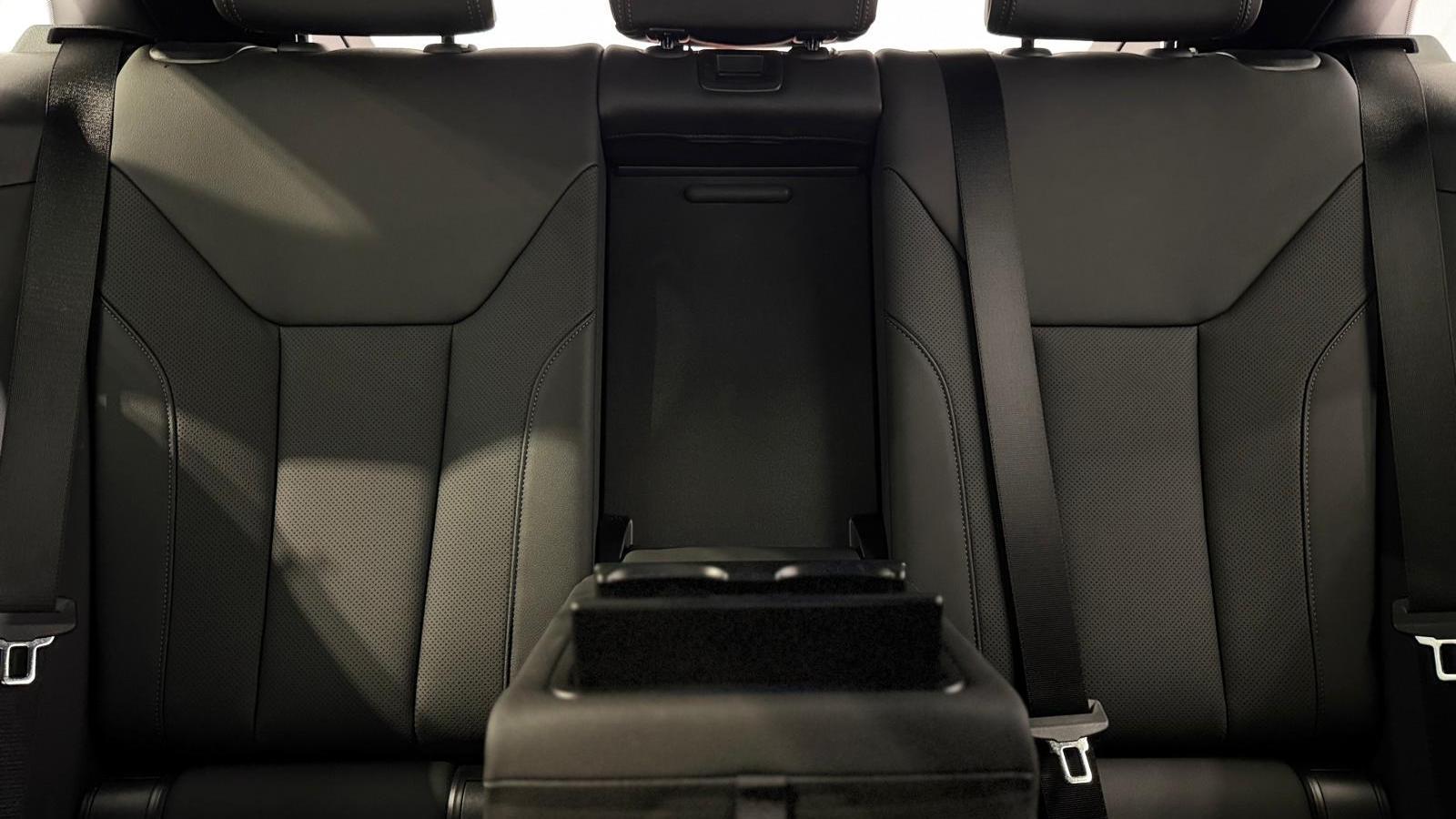 BMW I4 view 13