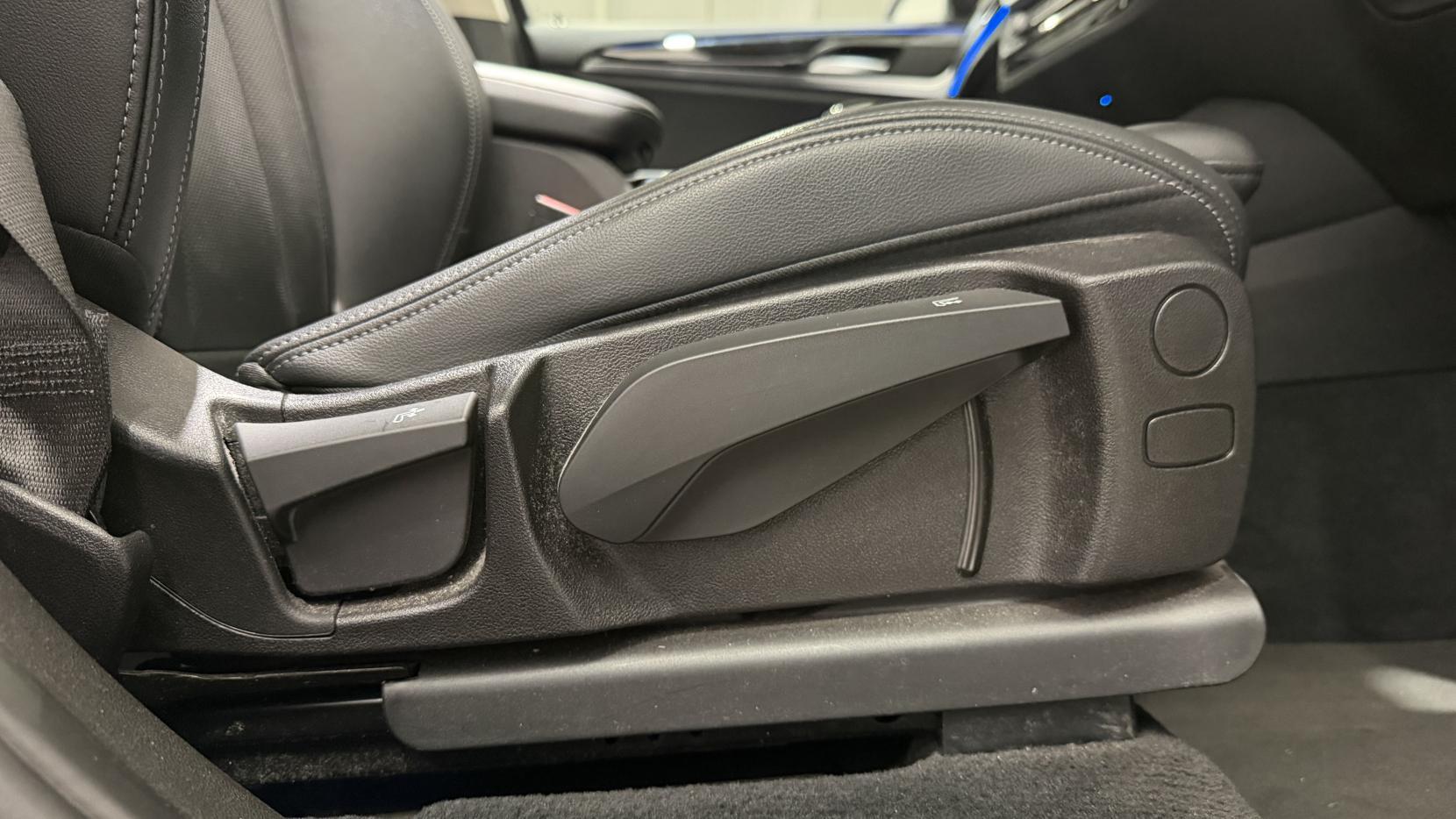 BMW X3 view 33