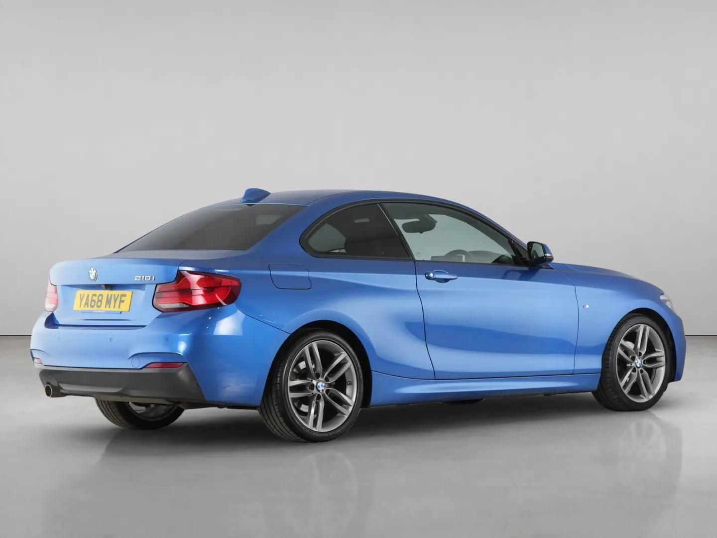 BMW 2 Series view 8