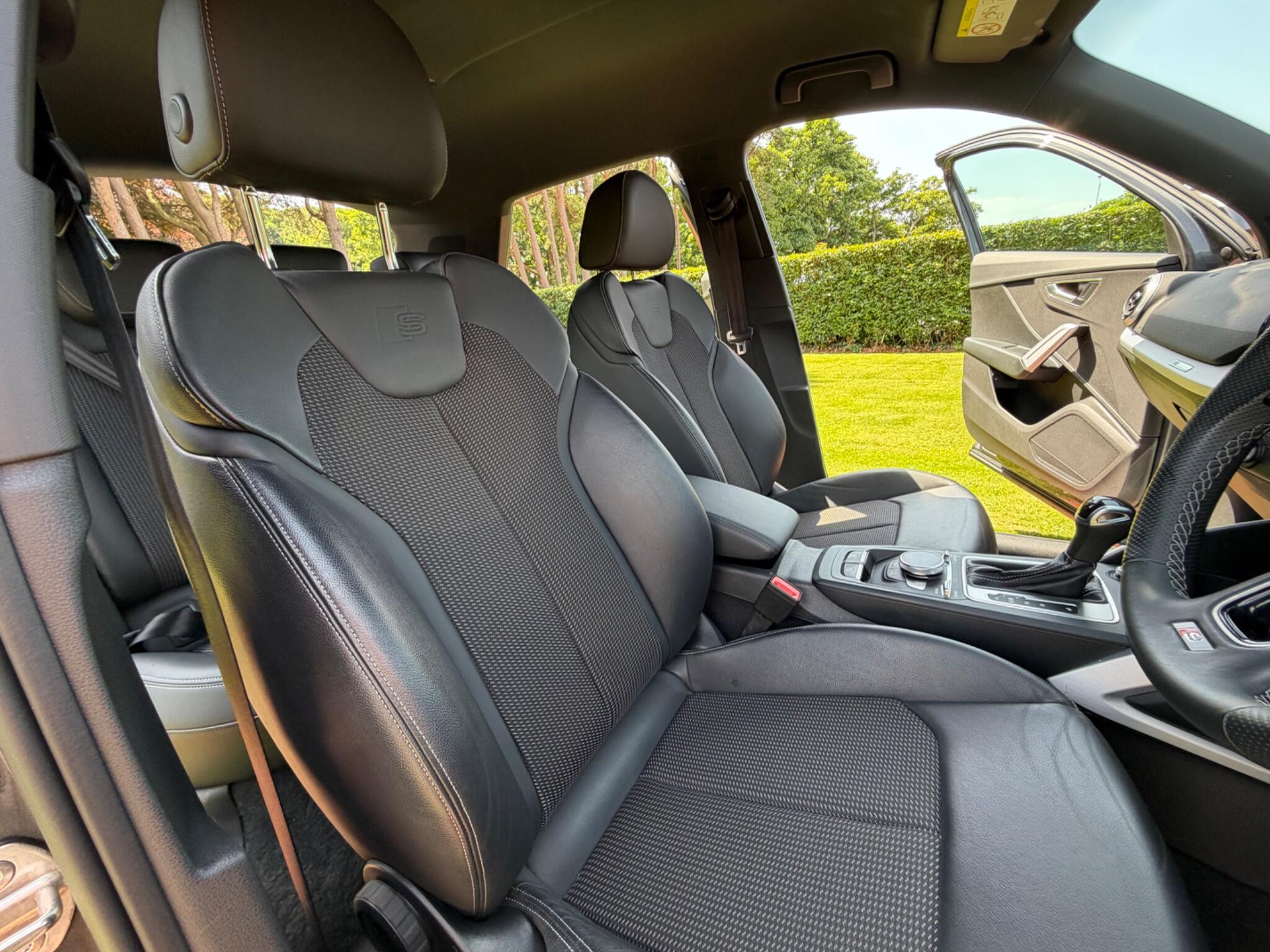 Audi Q2 view 16