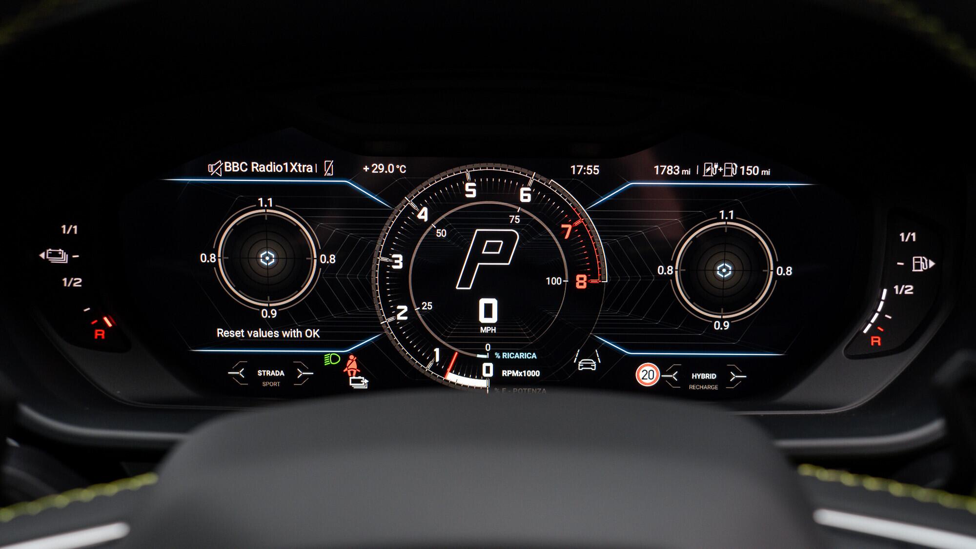 Lamborghini Urus view 48