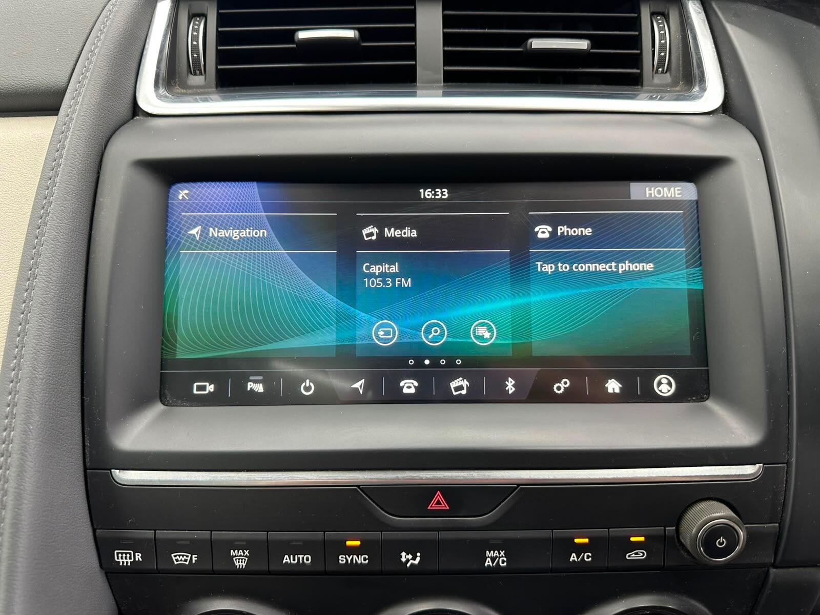 Jaguar E-Pace view 42