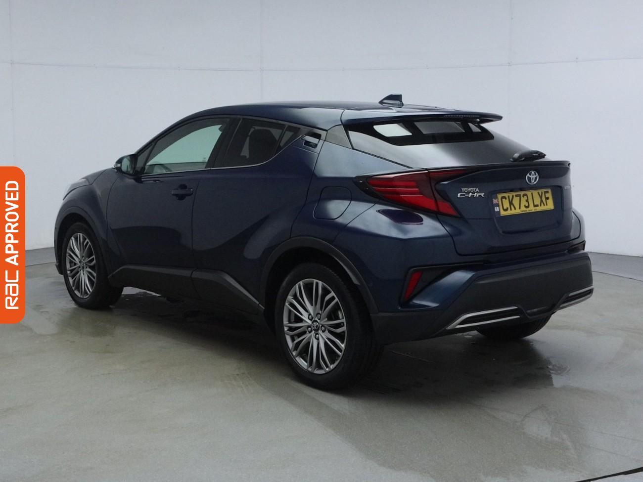 Toyota C-HR view 4