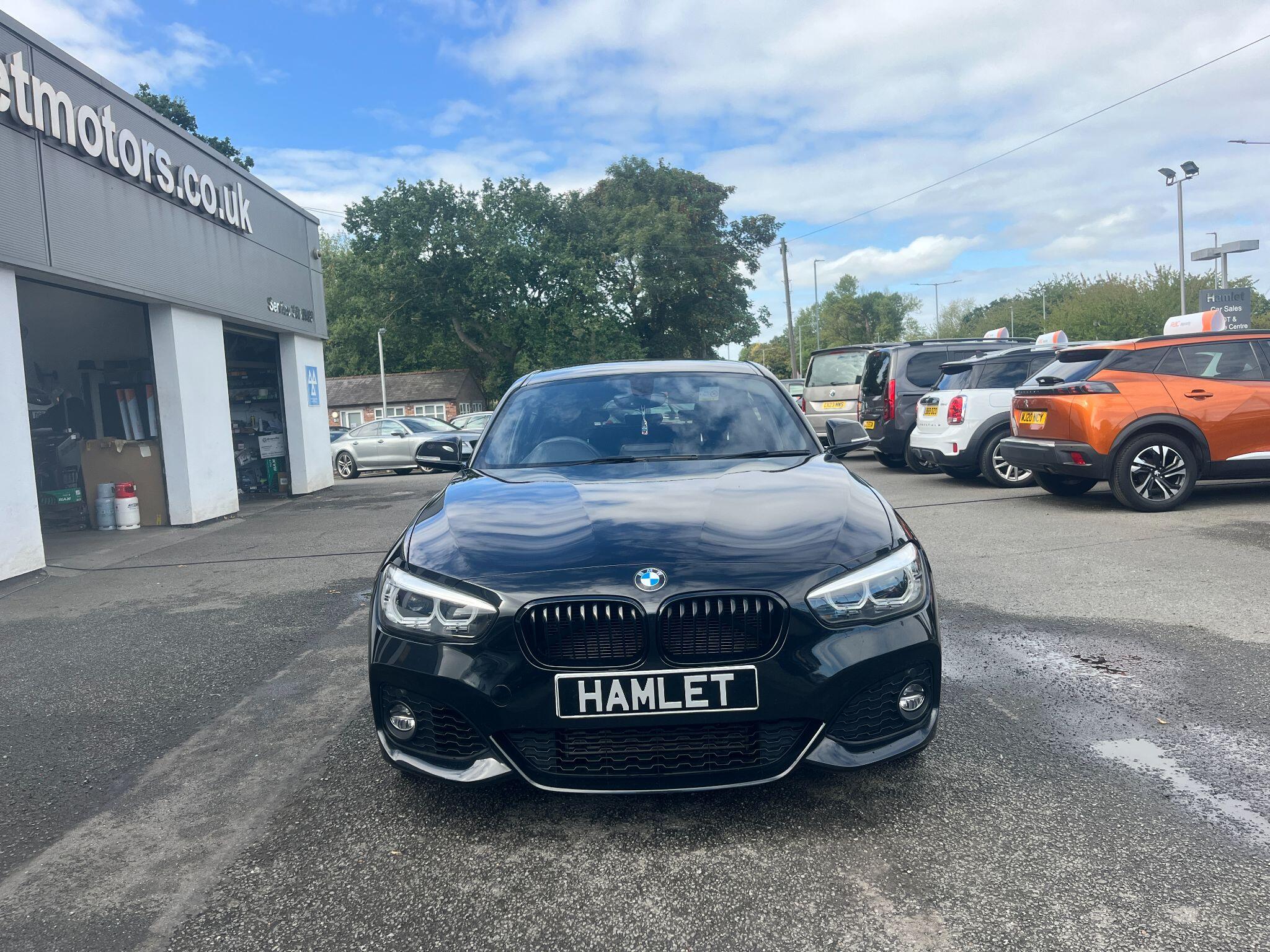 BMW 1 Series view 8