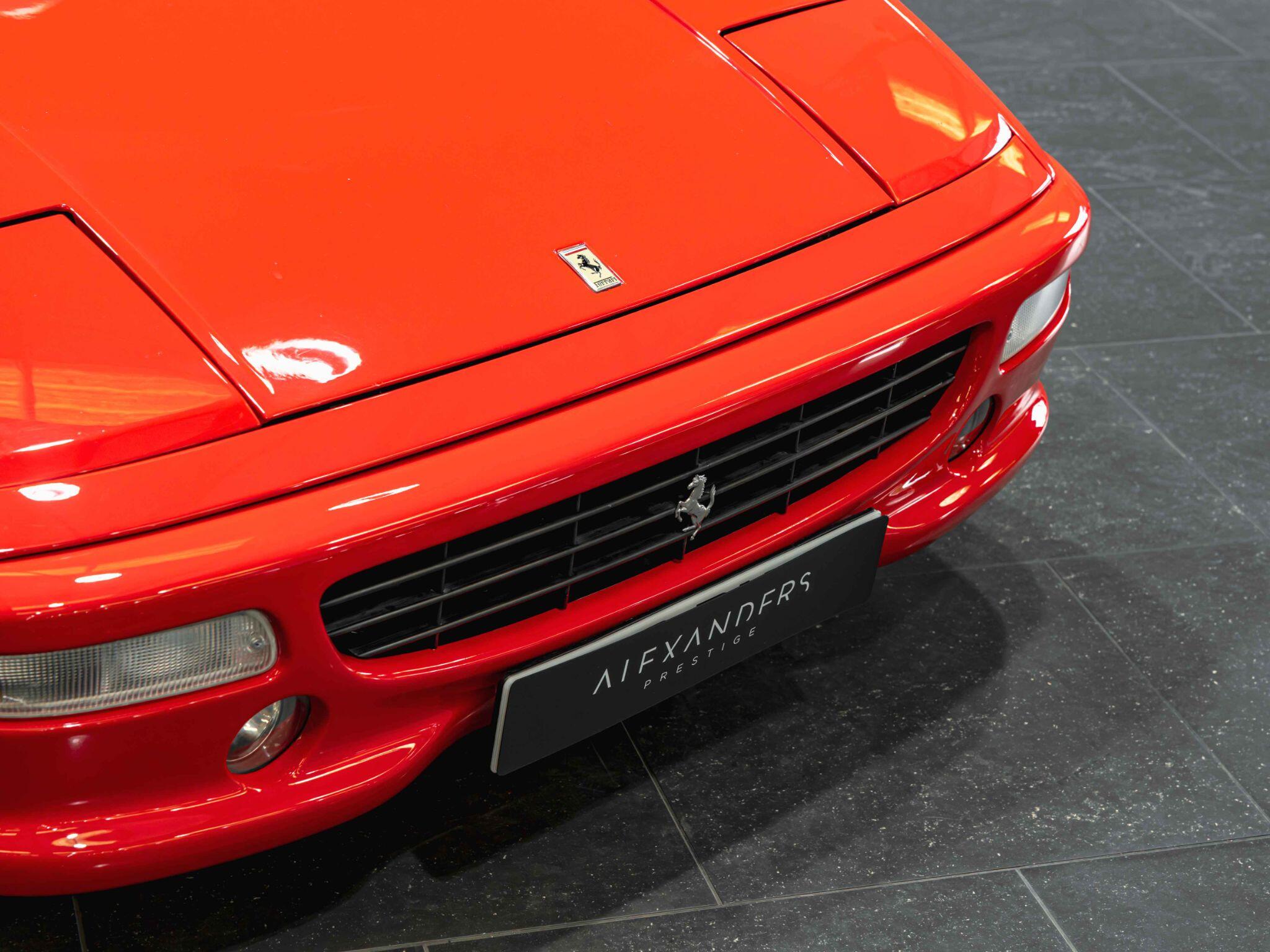 Ferrari F355 view 16