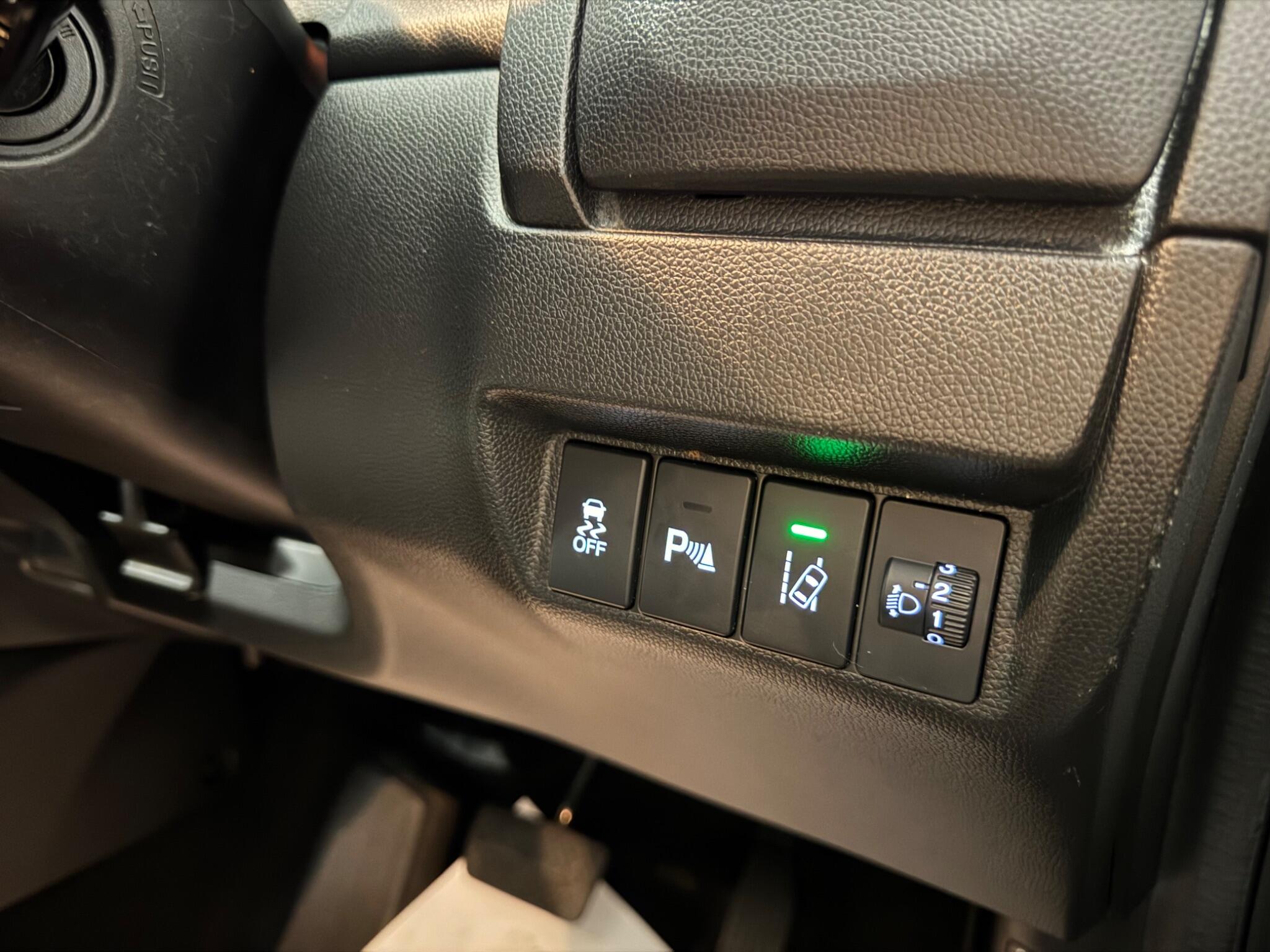 2017 Honda Jazz 1.3 i-VTEC SE CVT Euro 6 (s/s) 5dr • 52,600 miles image 21