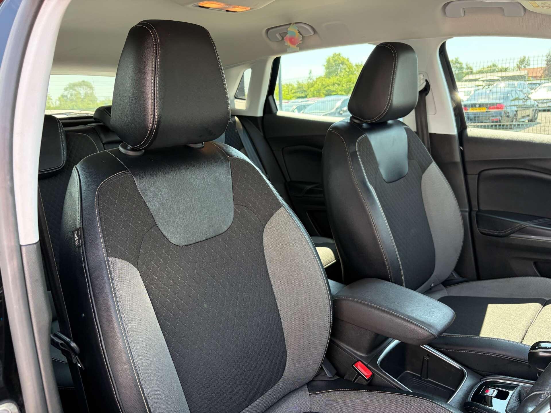 Vauxhall Grandland X view 36