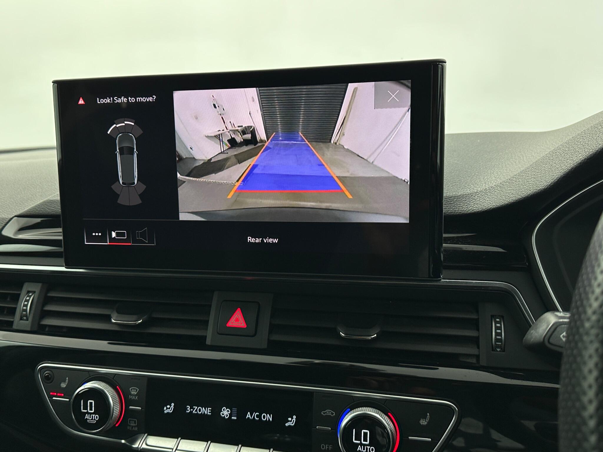 Audi A4 view 23