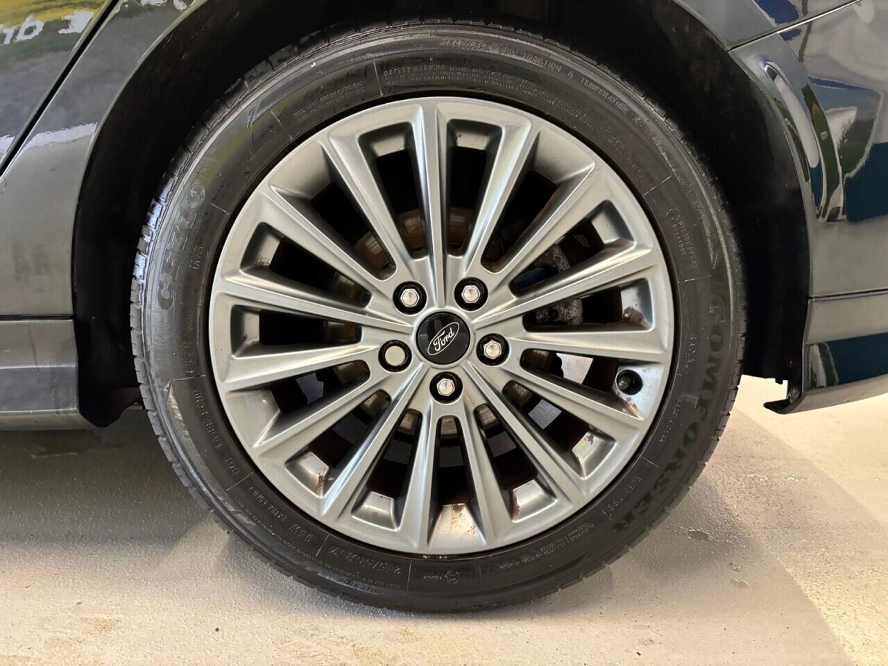 Ford Focus view 10