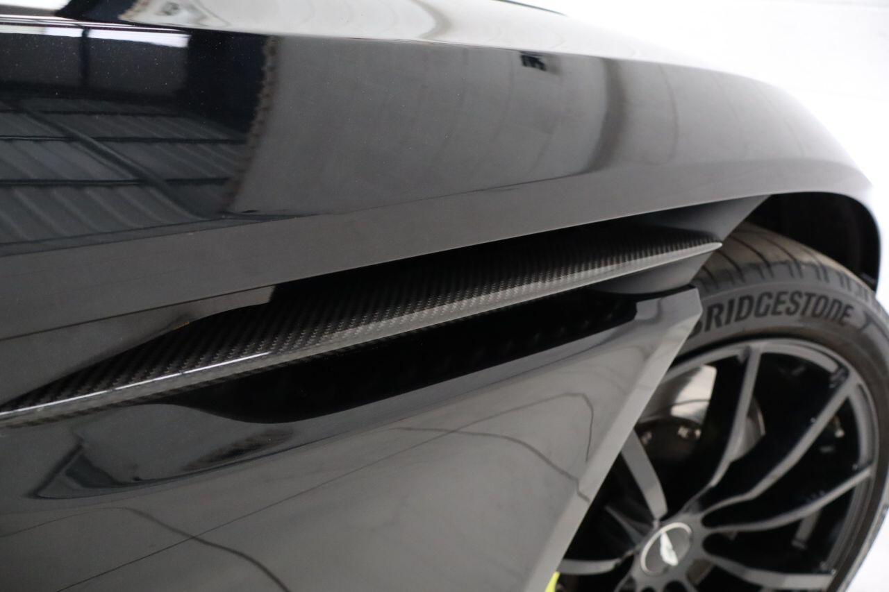 Aston Martin DB11 view 17
