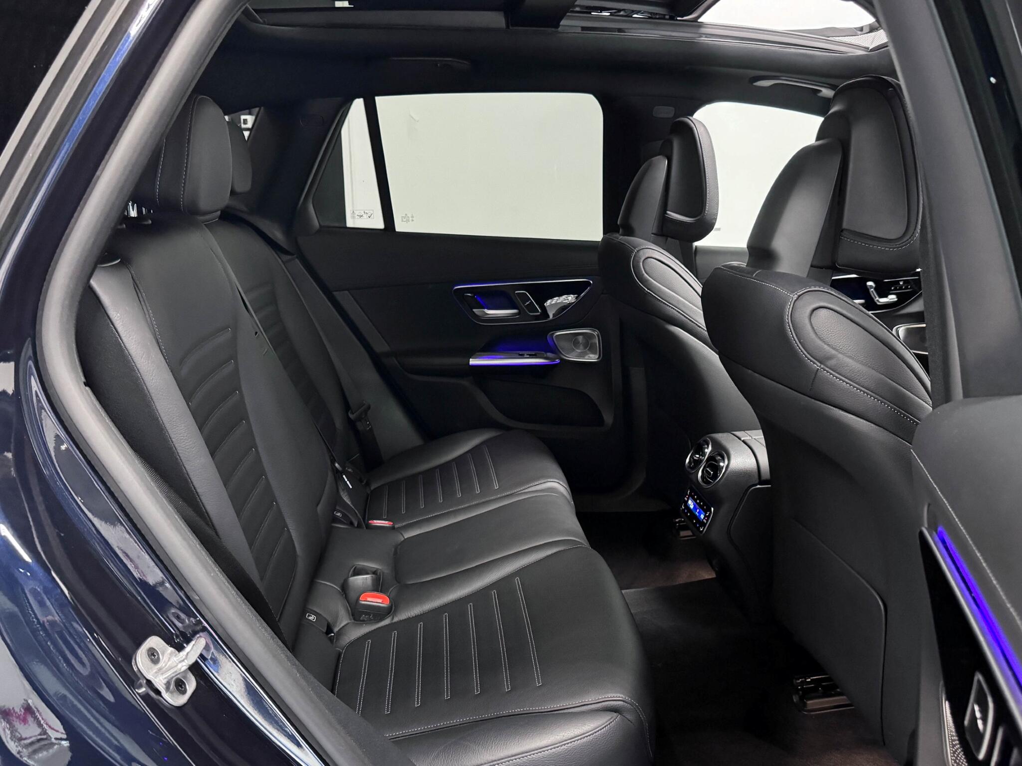 Mercedes-Benz GLC view 11