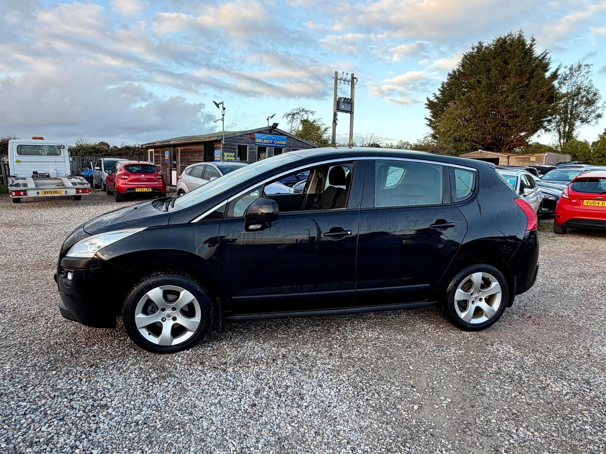 Peugeot 3008 view 6
