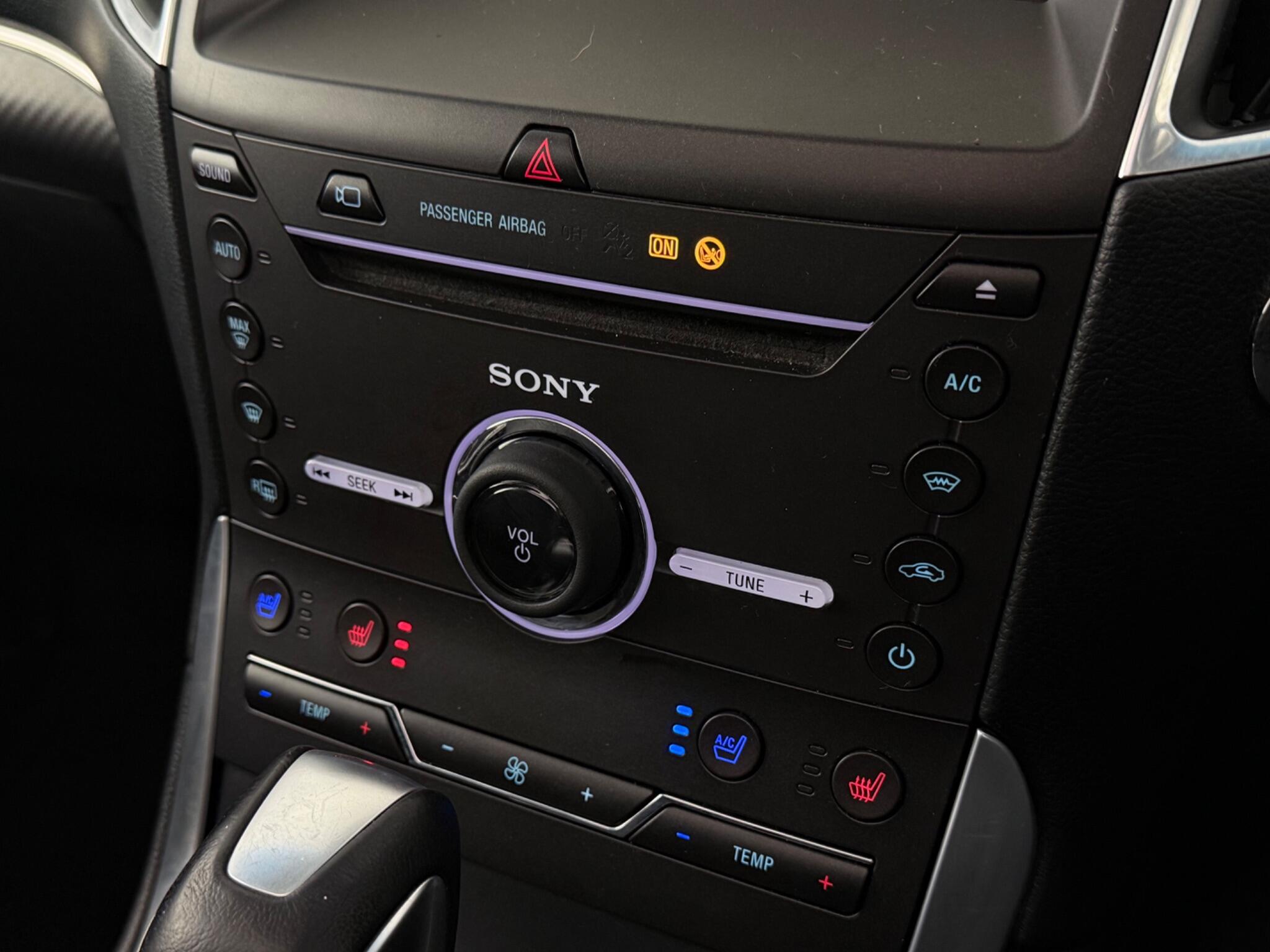 Ford Edge view 20