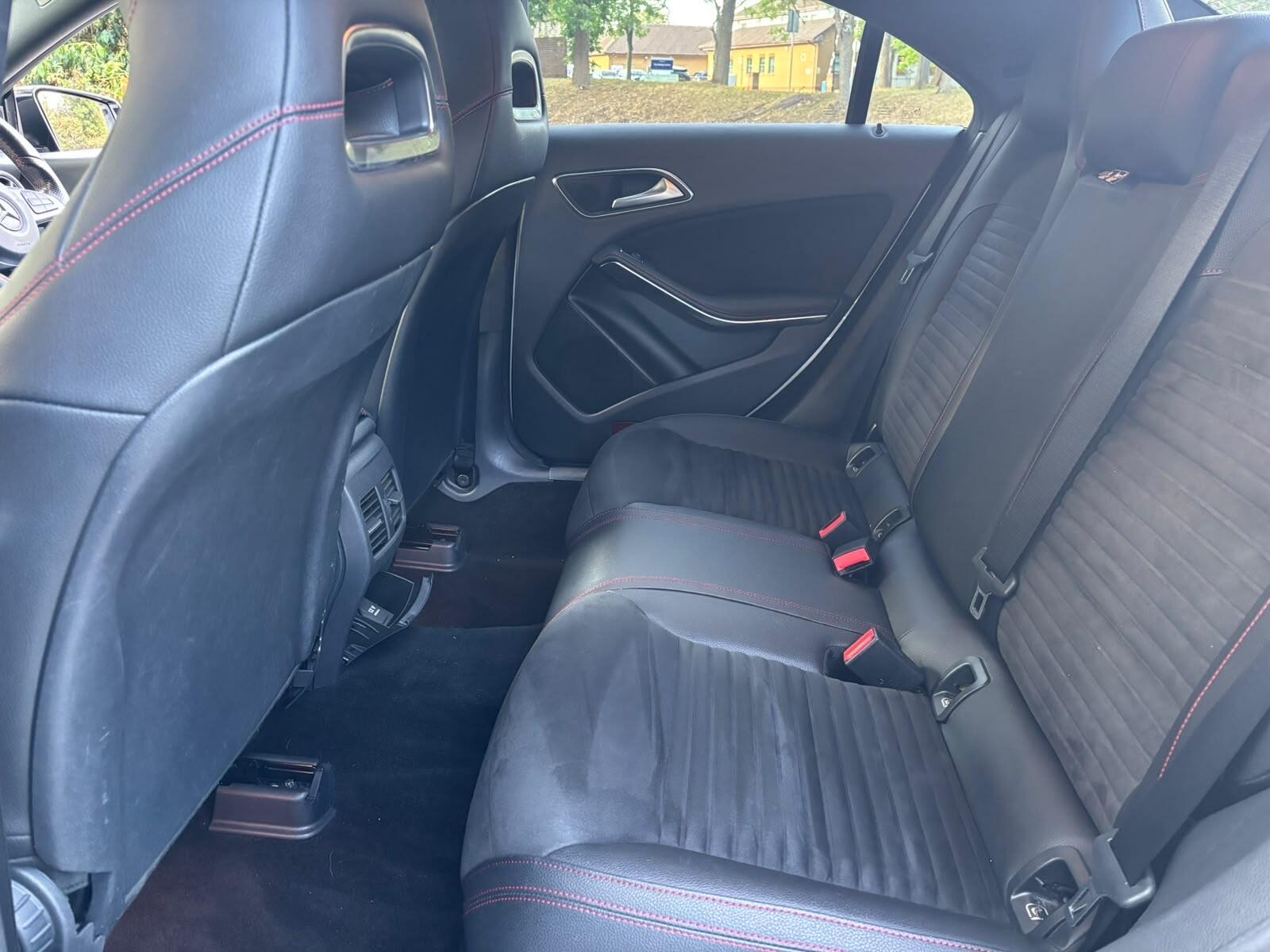 Mercedes-Benz Cla view 18