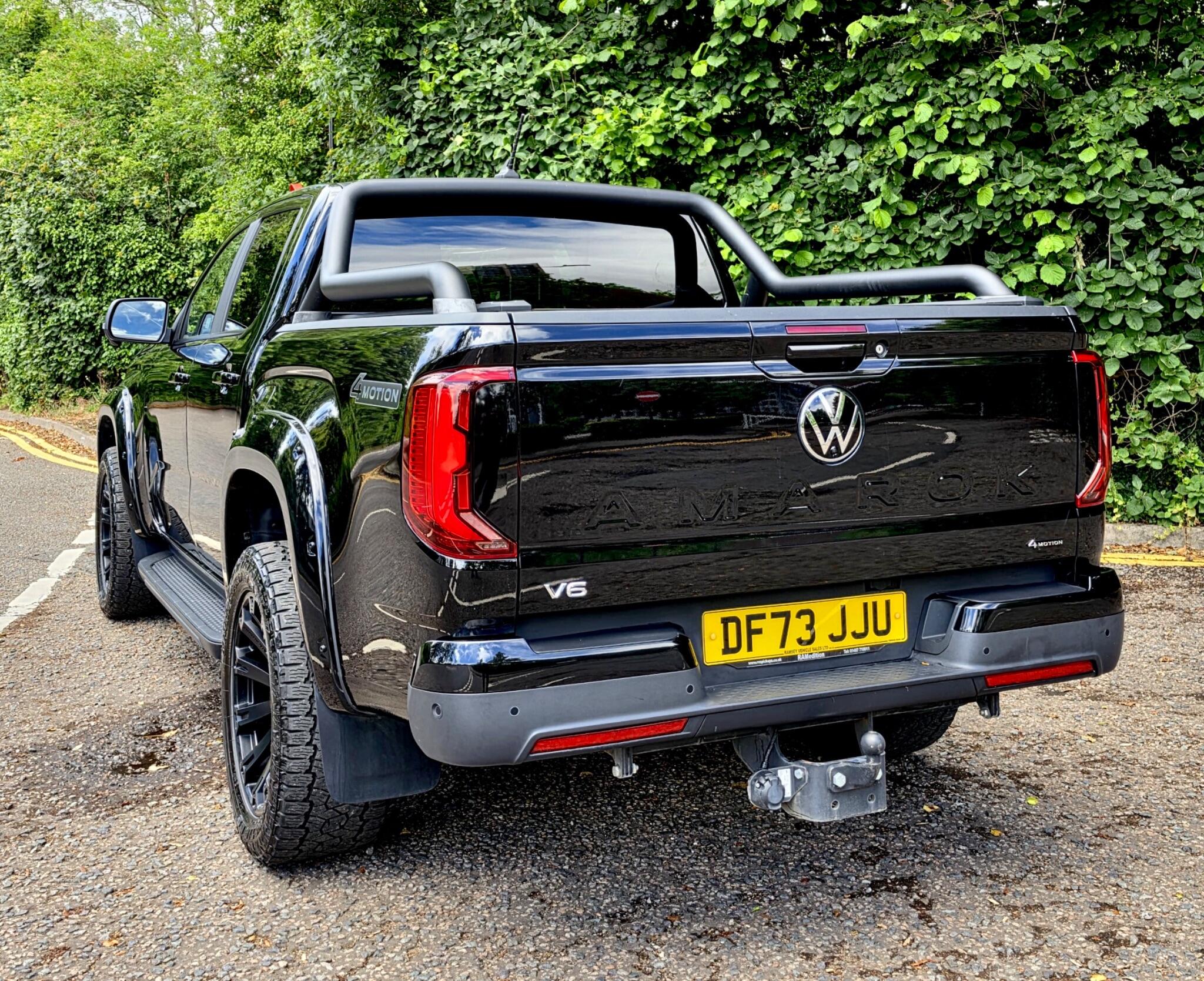 Volkswagen Amarok view 7
