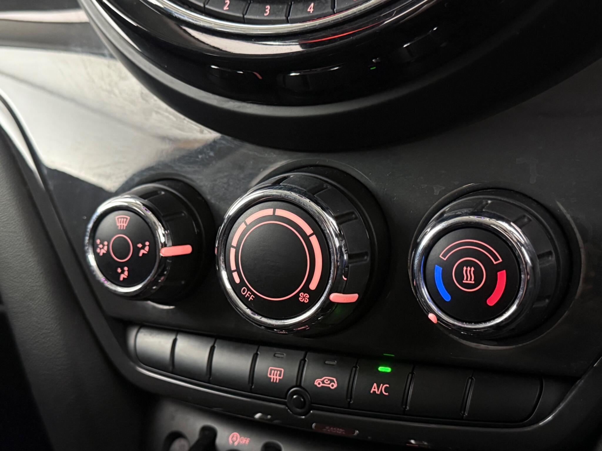 Mini Countryman view 27