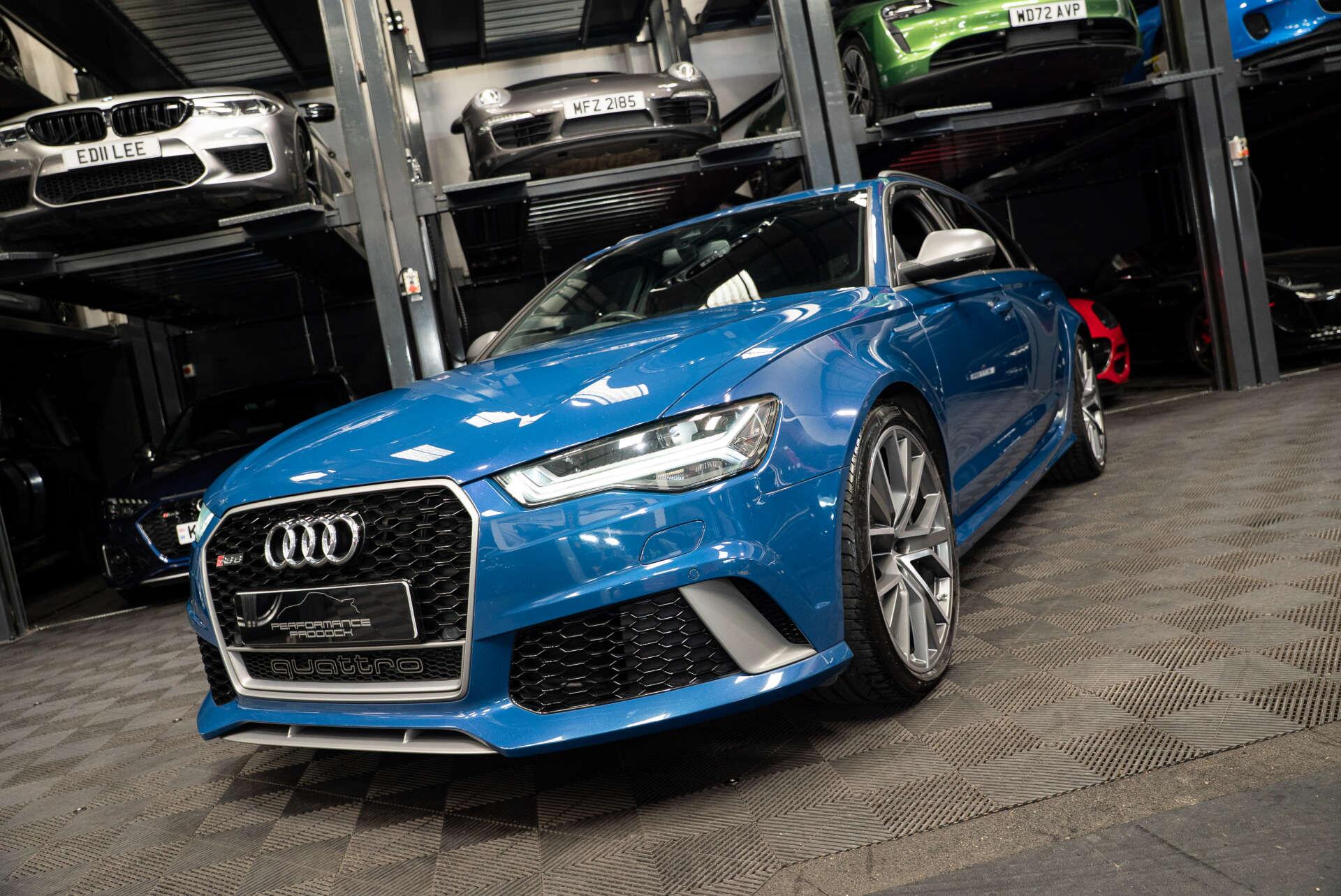 Audi RS6 Avant view 14