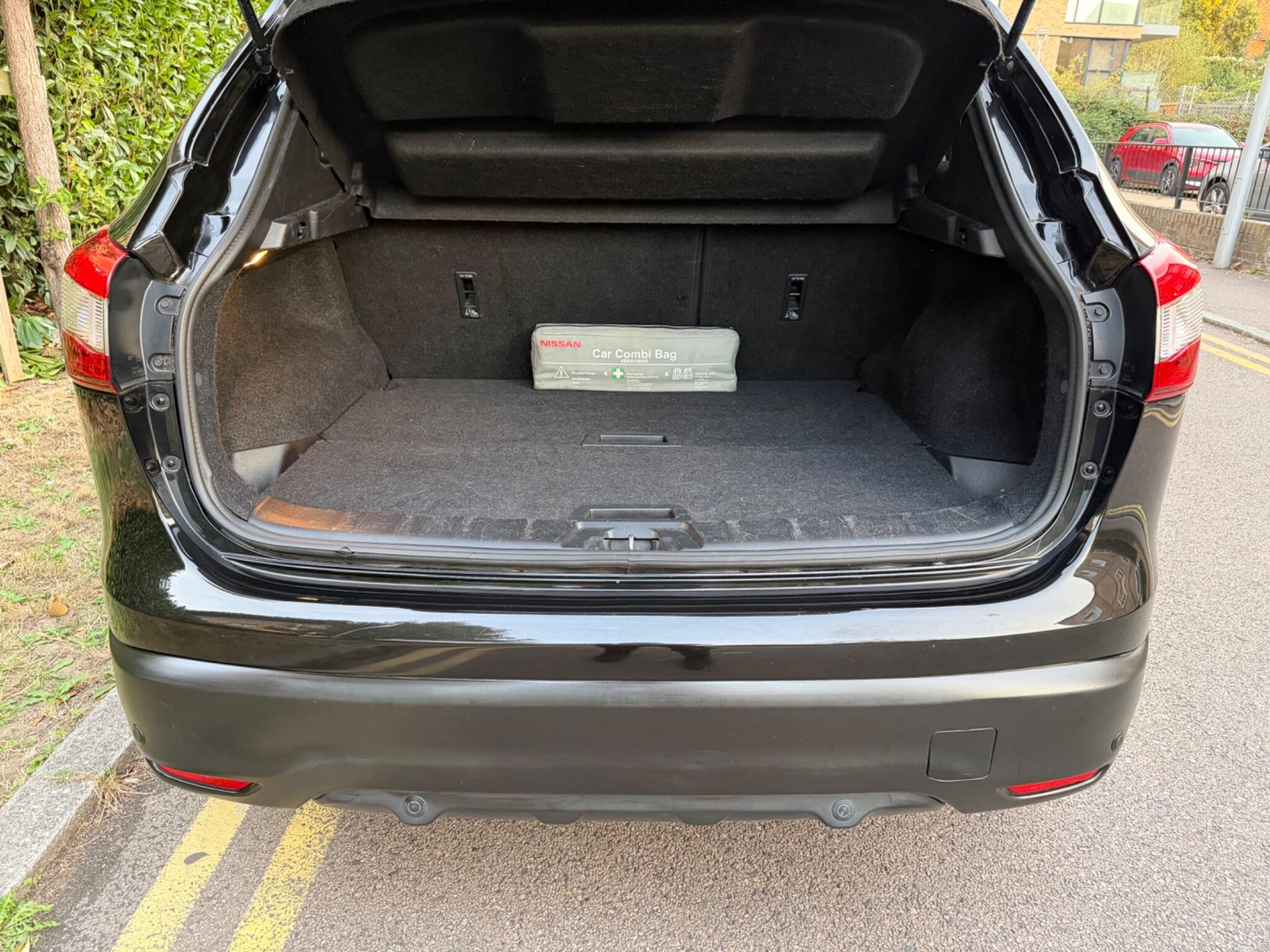 Nissan Qashqai view 35
