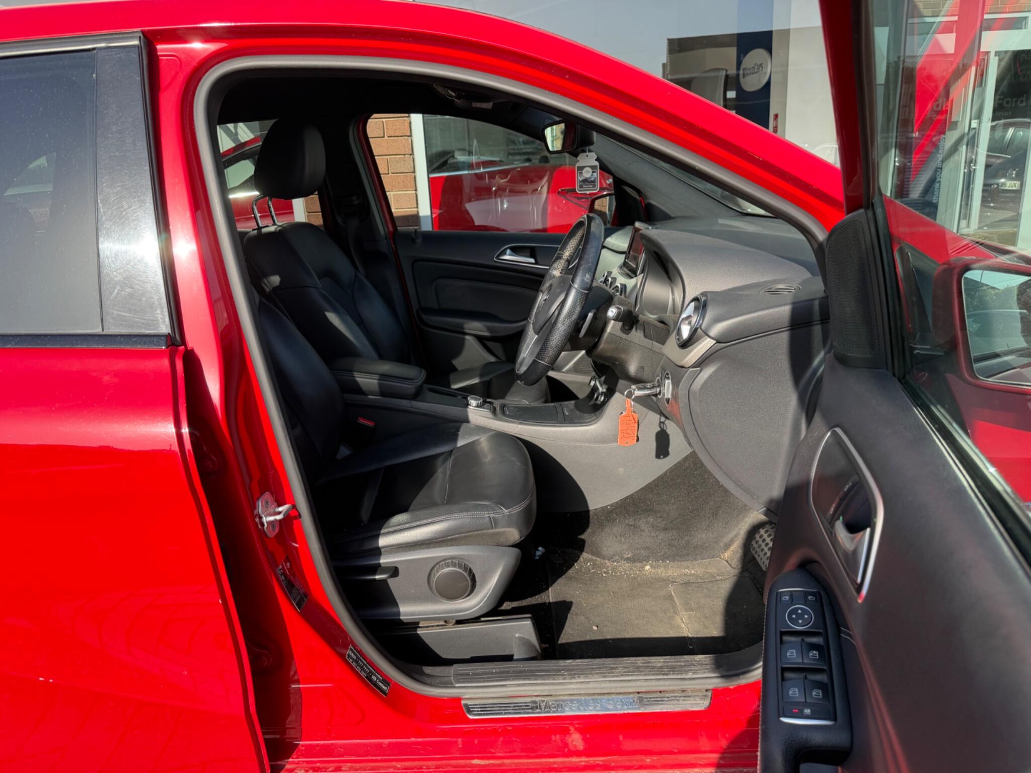 Mercedes-Benz B-Class view 20