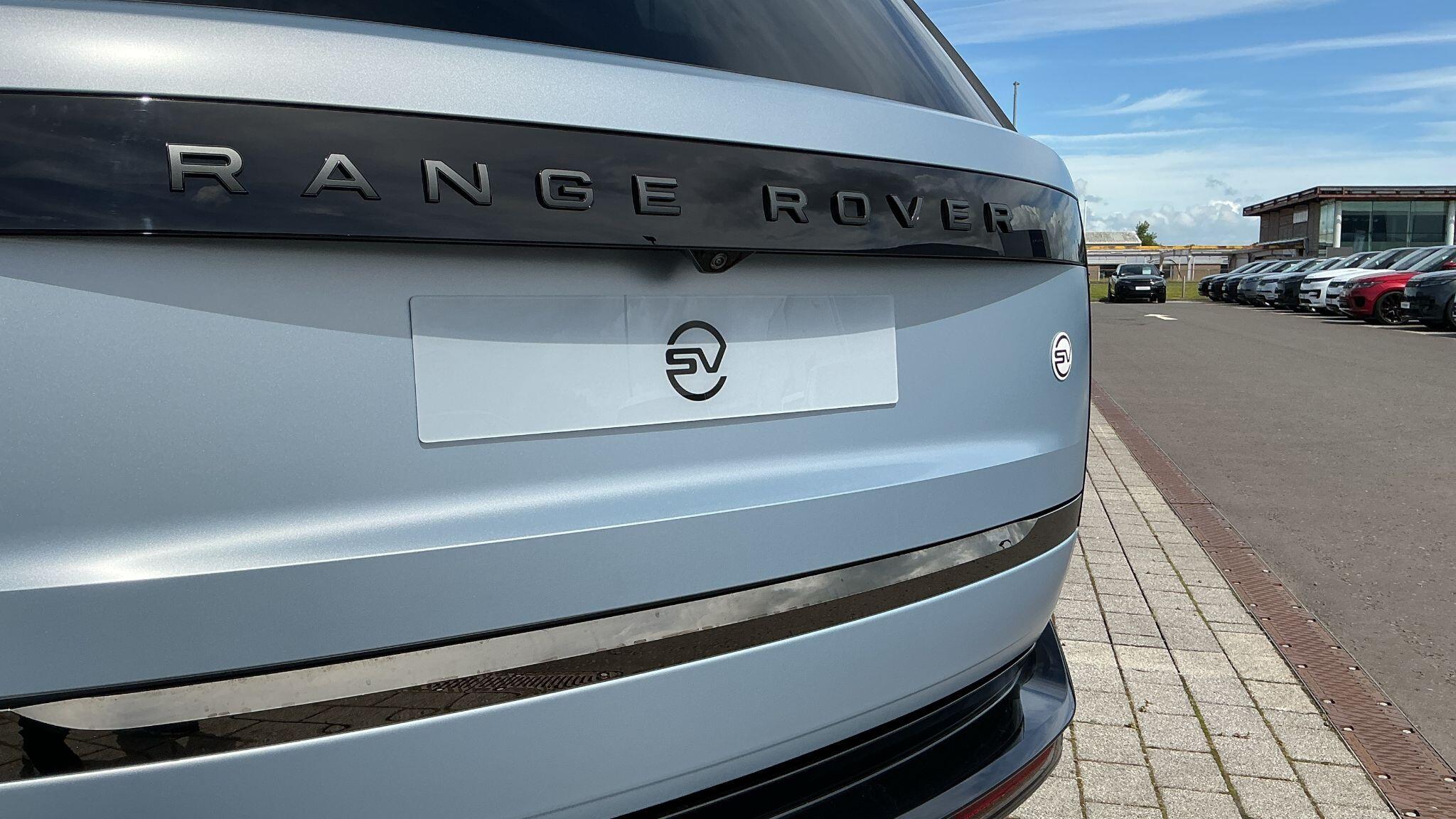 Land Rover Range Rover view 20