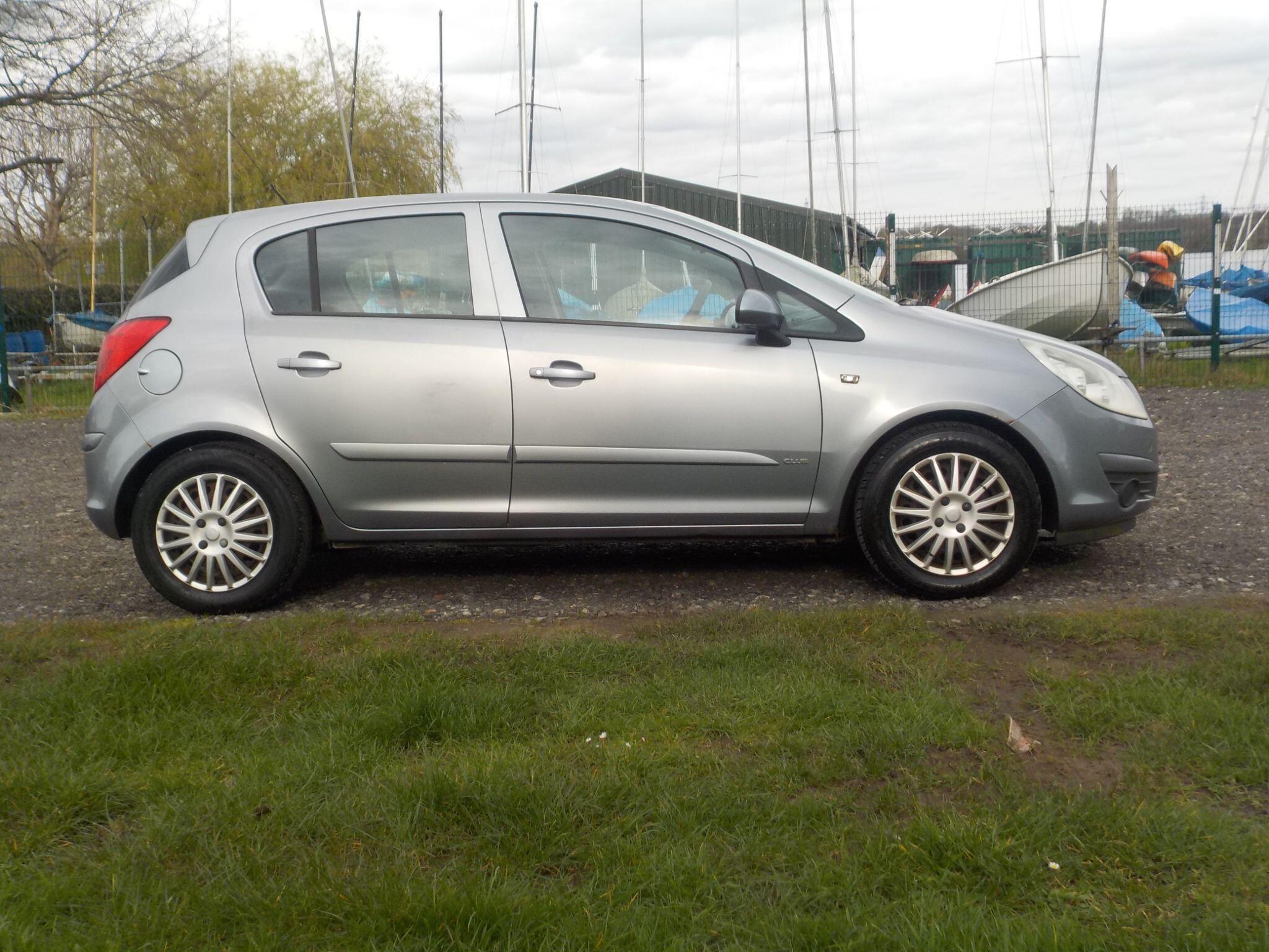 Vauxhall Corsa 1.4i 16v Club 5dr