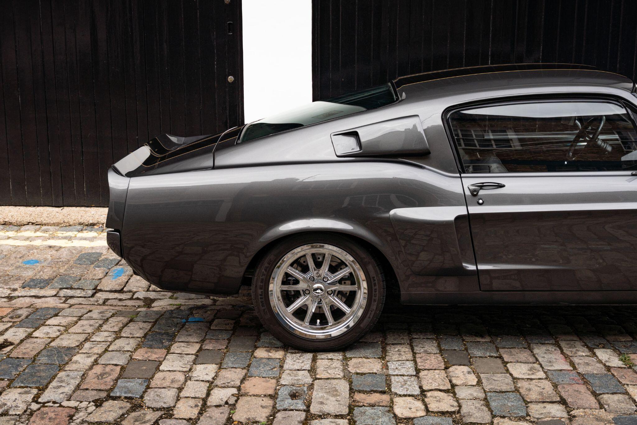 Ford Mustang view 41