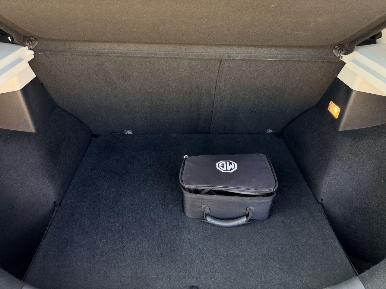 MG ZS view 26