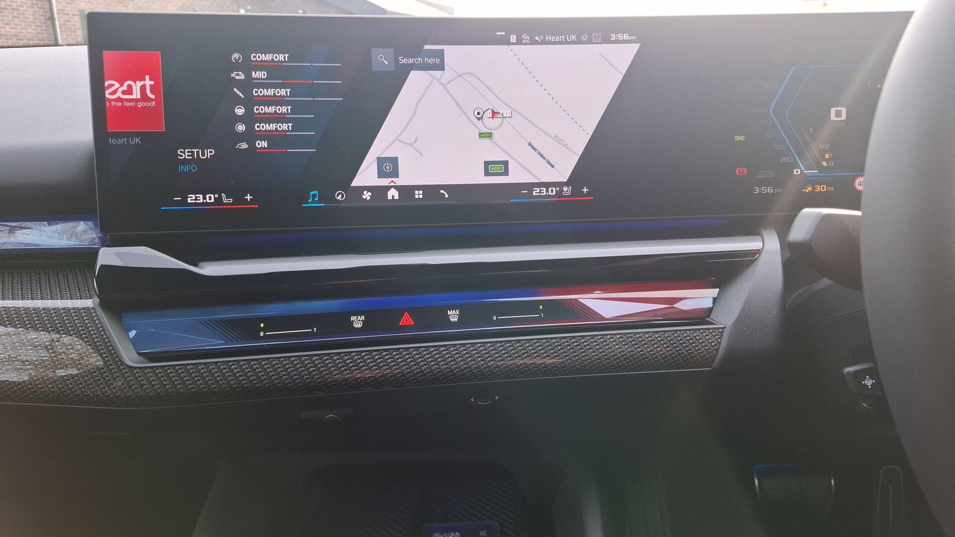 BMW M5 view 8