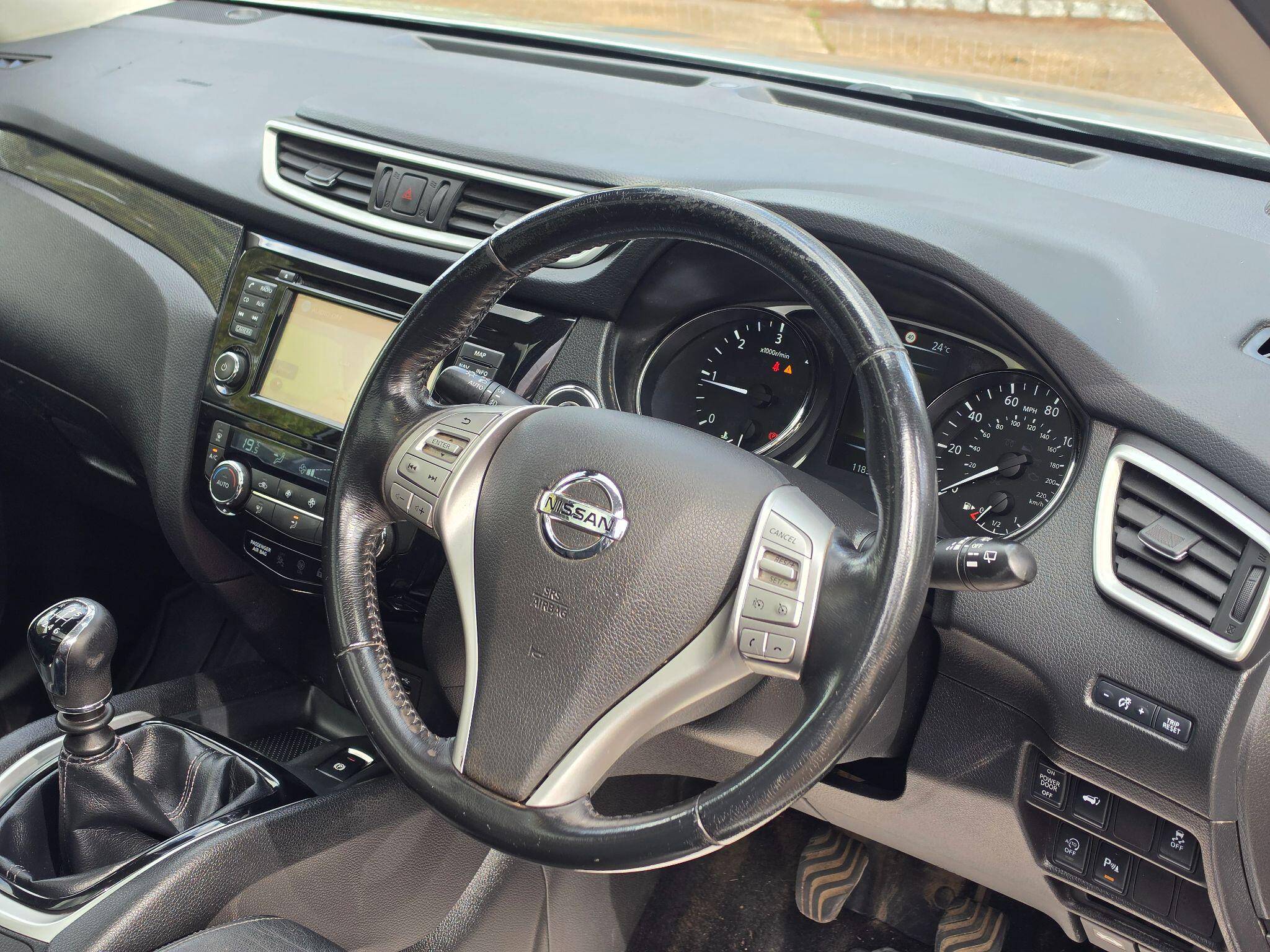 Nissan X-Trail view 28