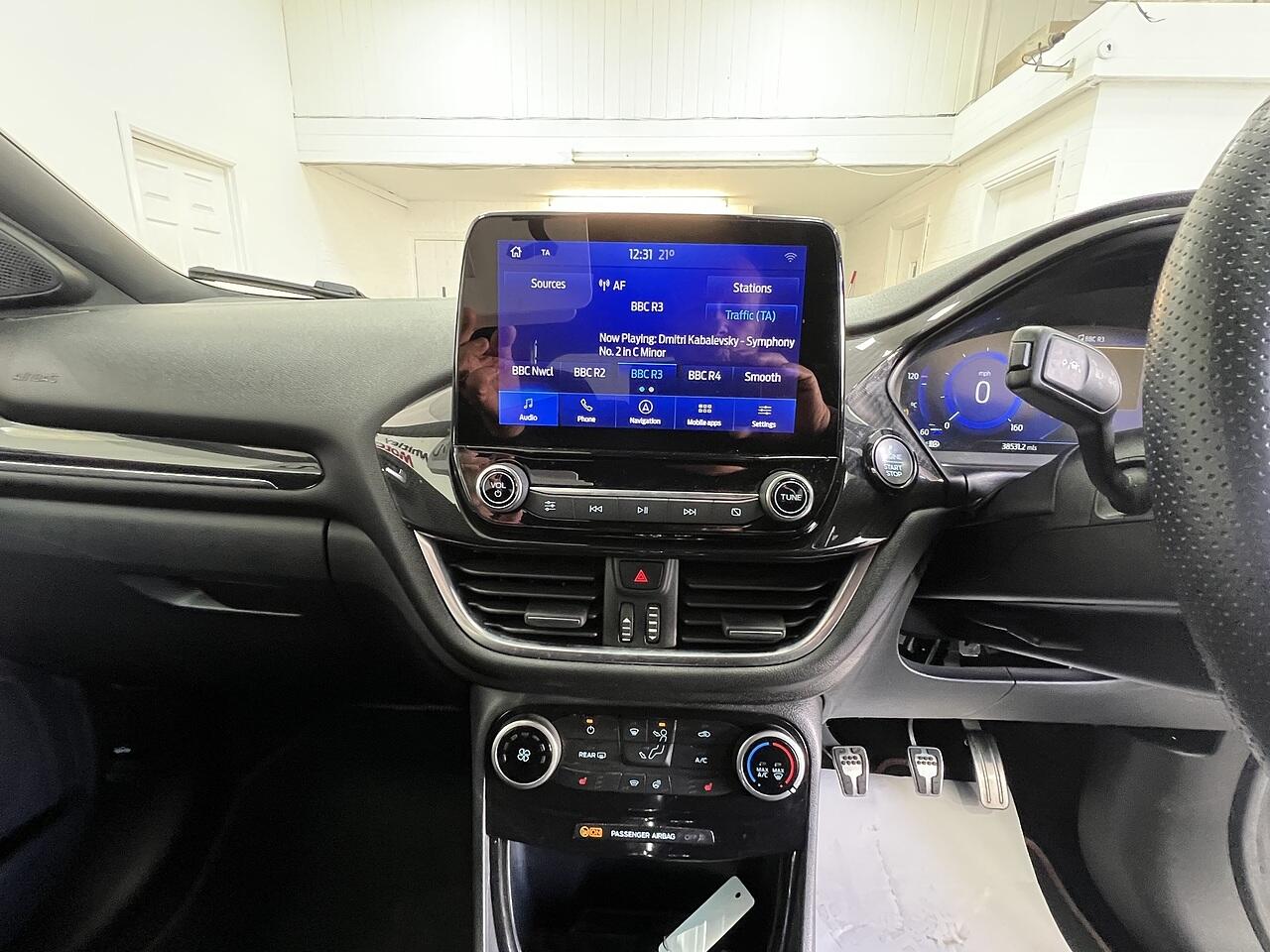 Ford Puma view 12