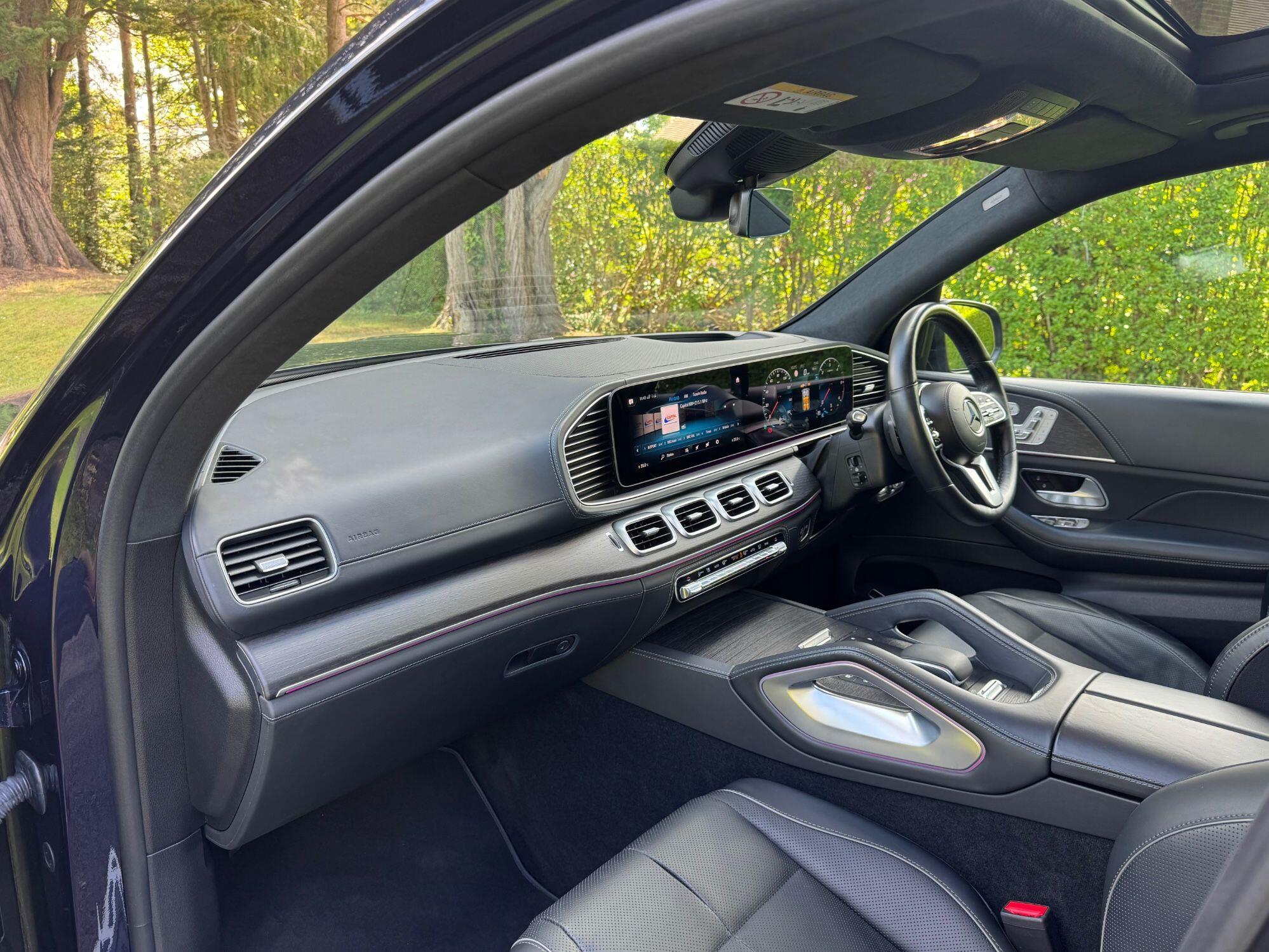 Mercedes-Benz GLS view 15