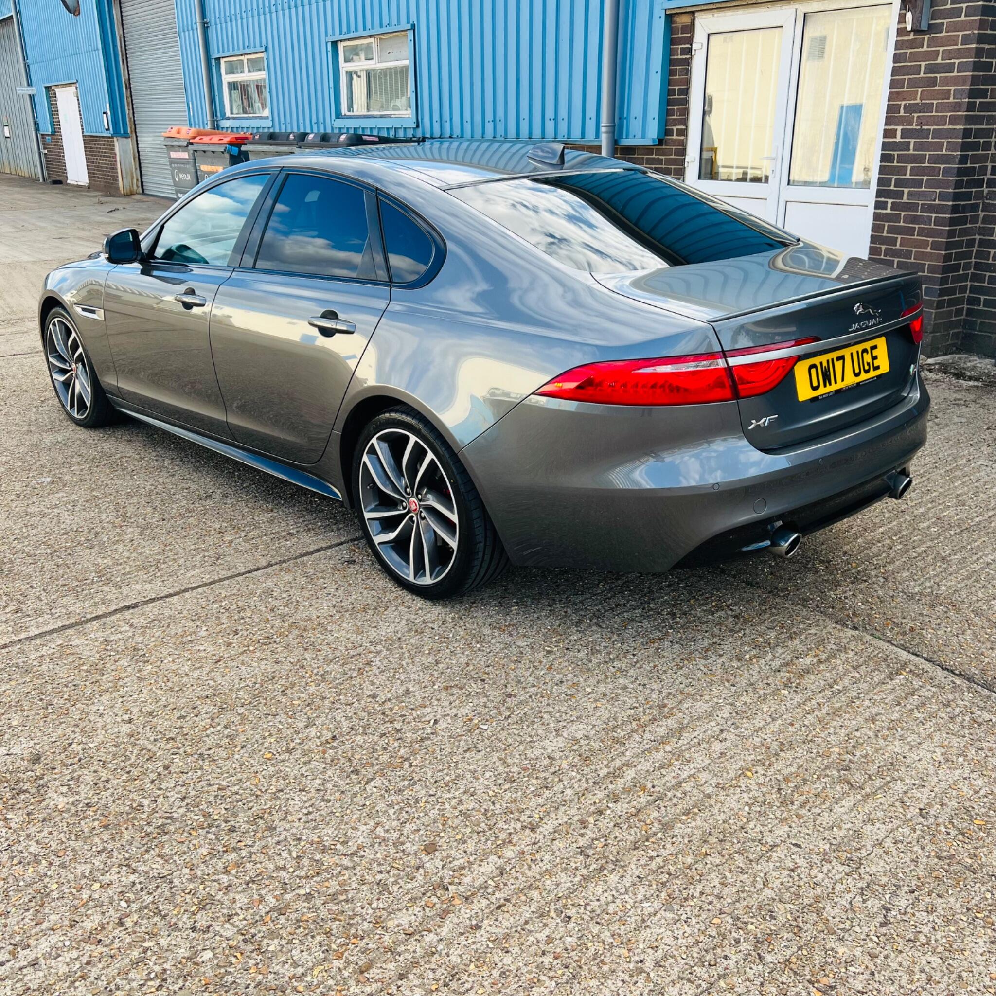 Jaguar XF view 5