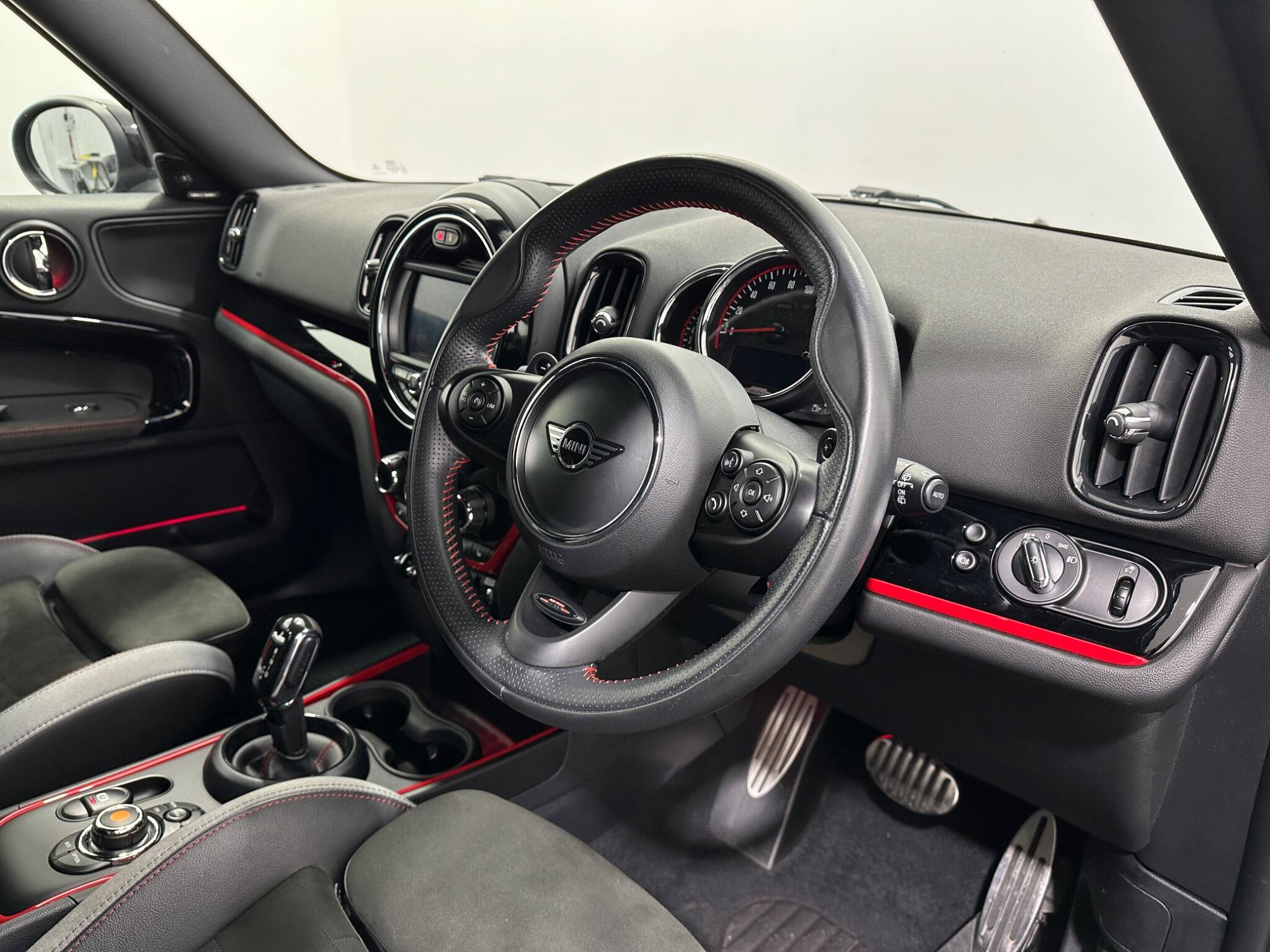 Mini Countryman view 11