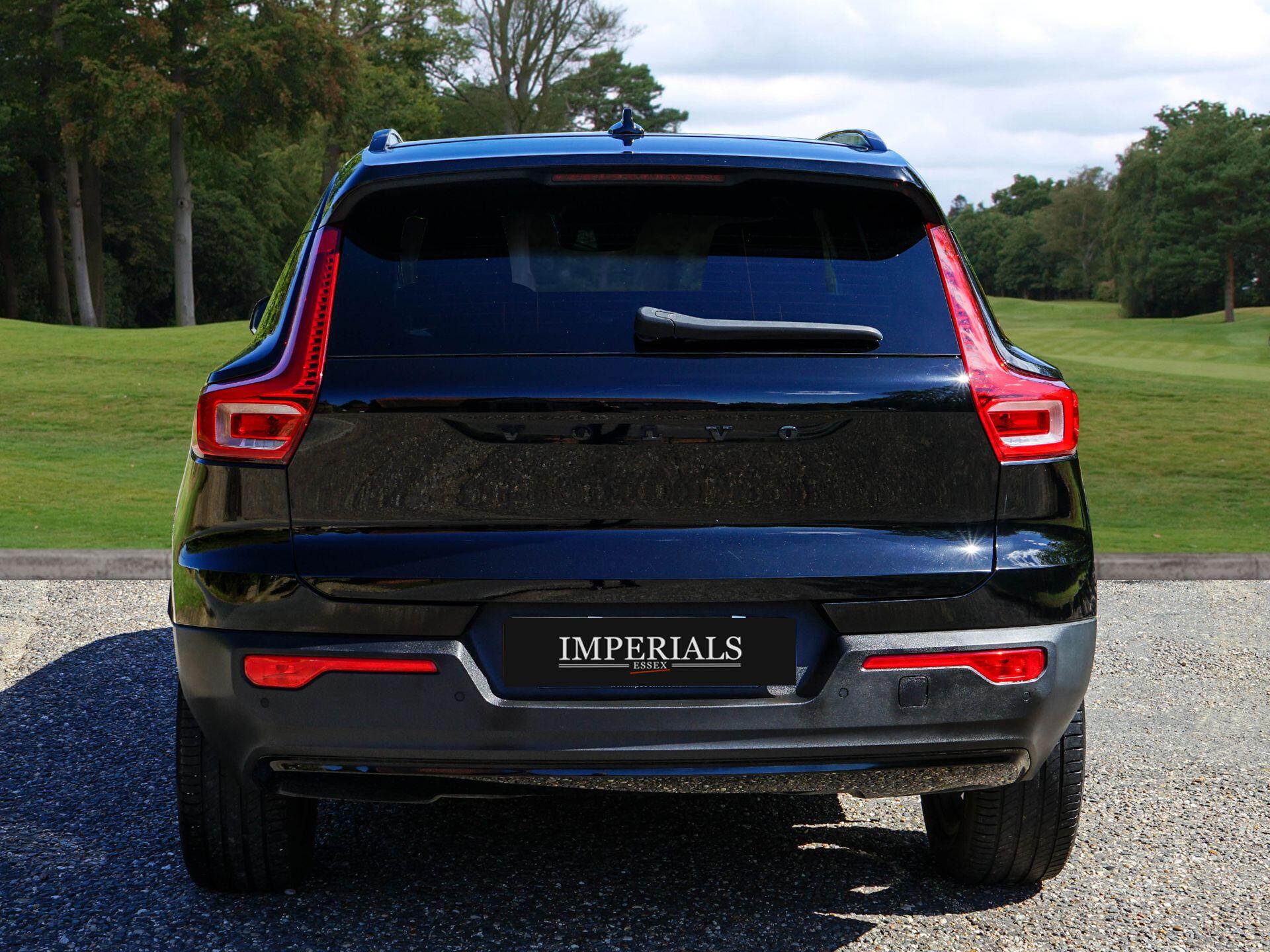 Volvo XC40 view 10