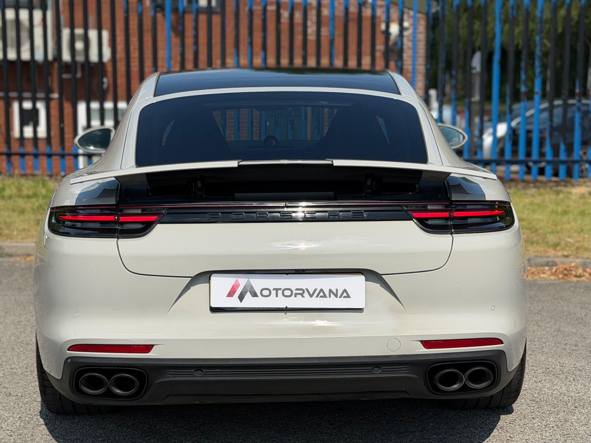 Porsche Panamera view 11