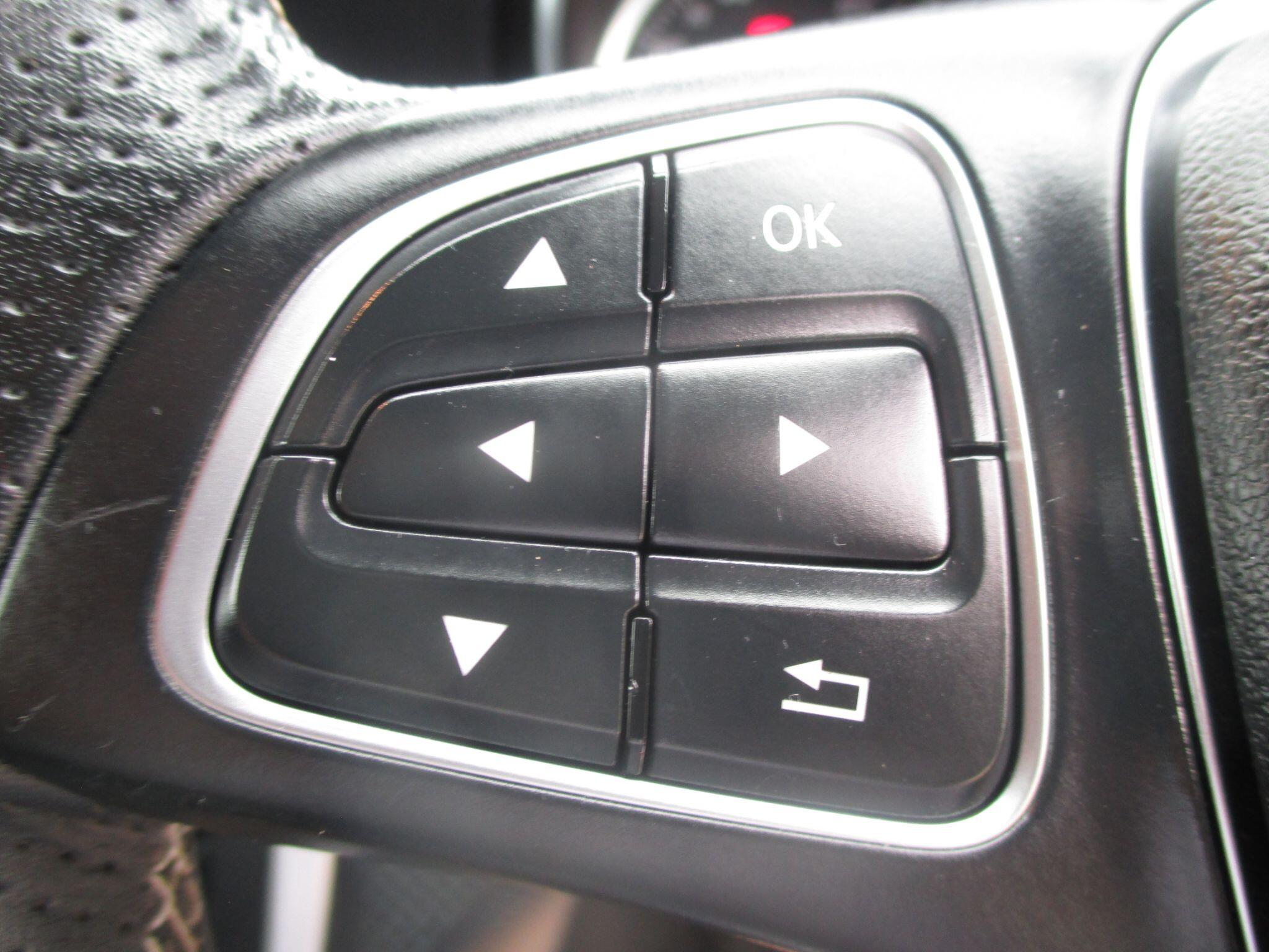 Mercedes-Benz A-Class view 40