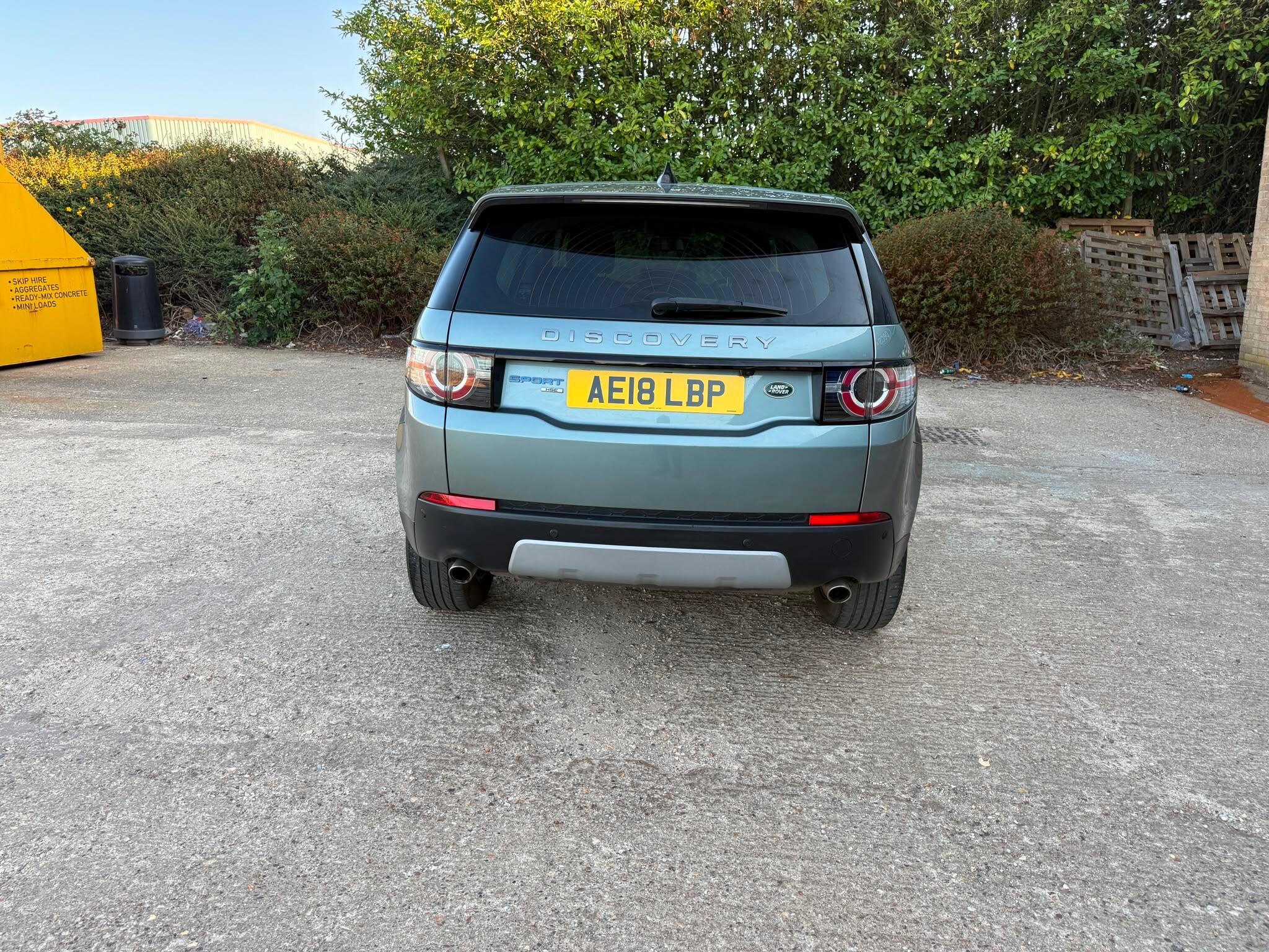 Land Rover Discovery Sport view 21