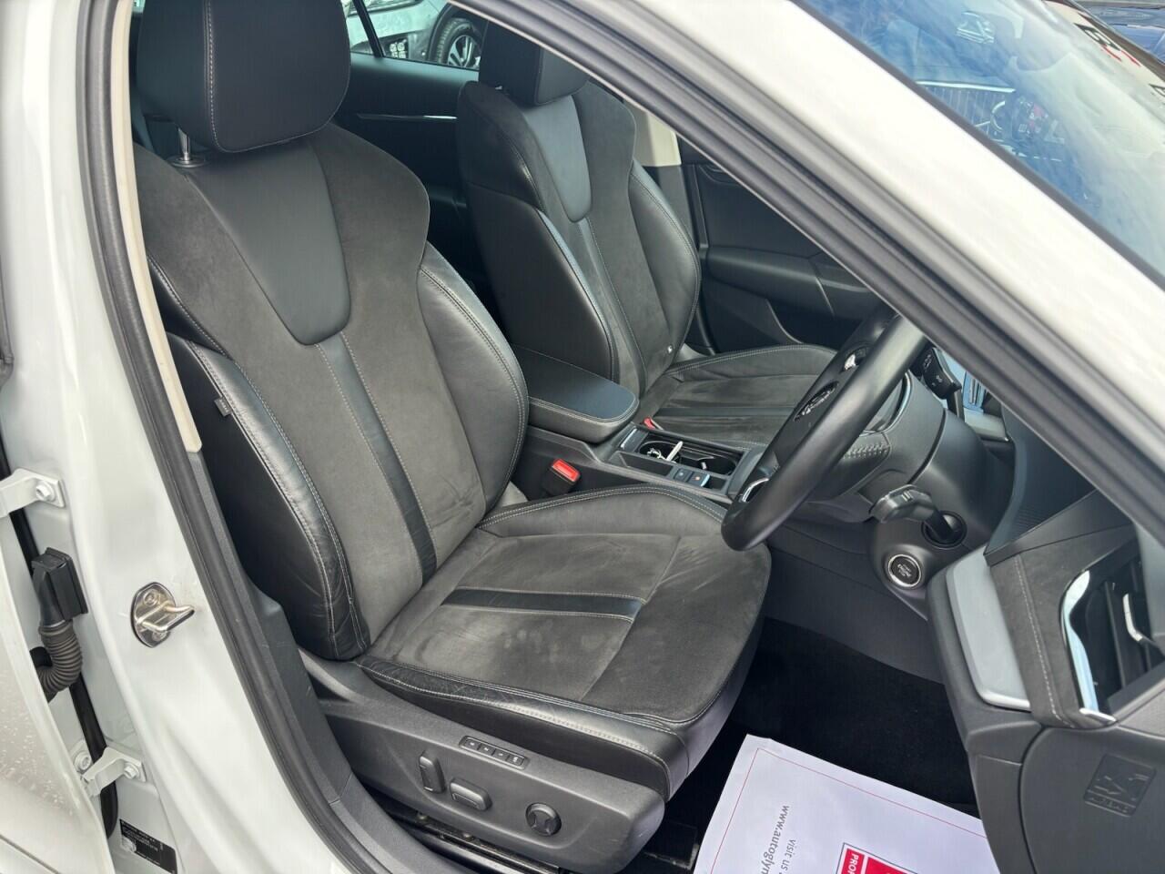 Skoda Octavia view 12