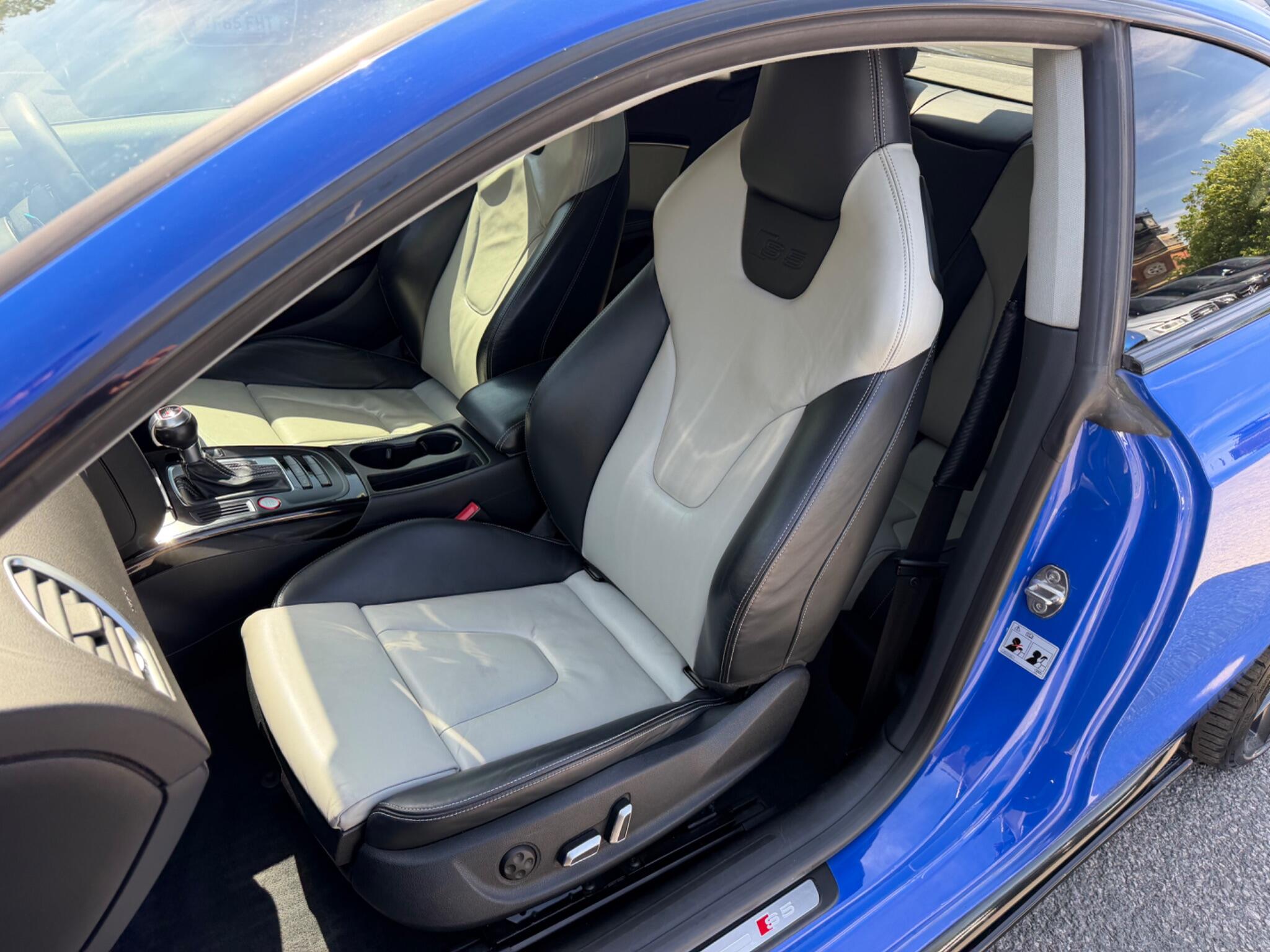 Audi S5 view 17