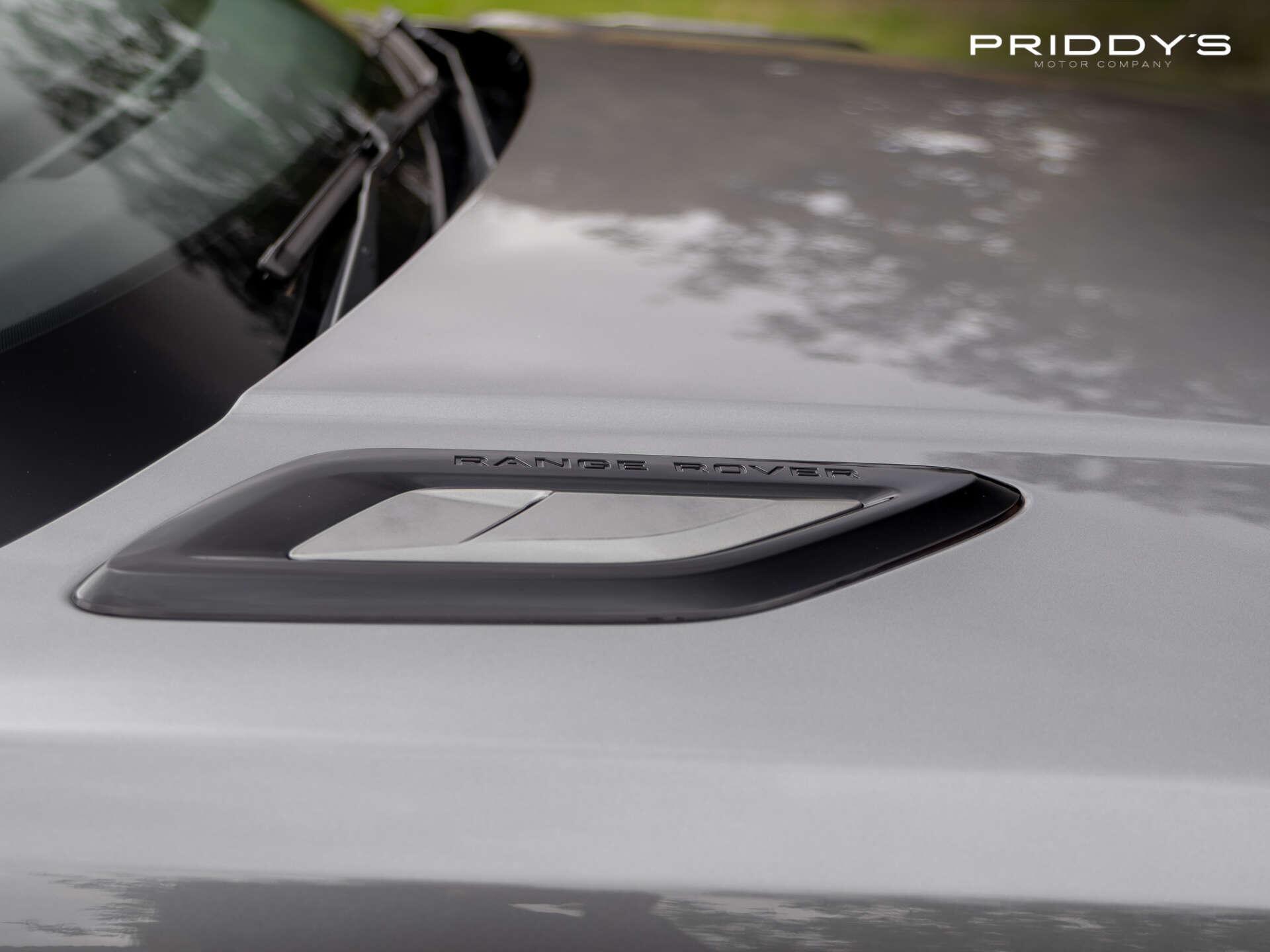 Land Rover Range Rover Sport view 11