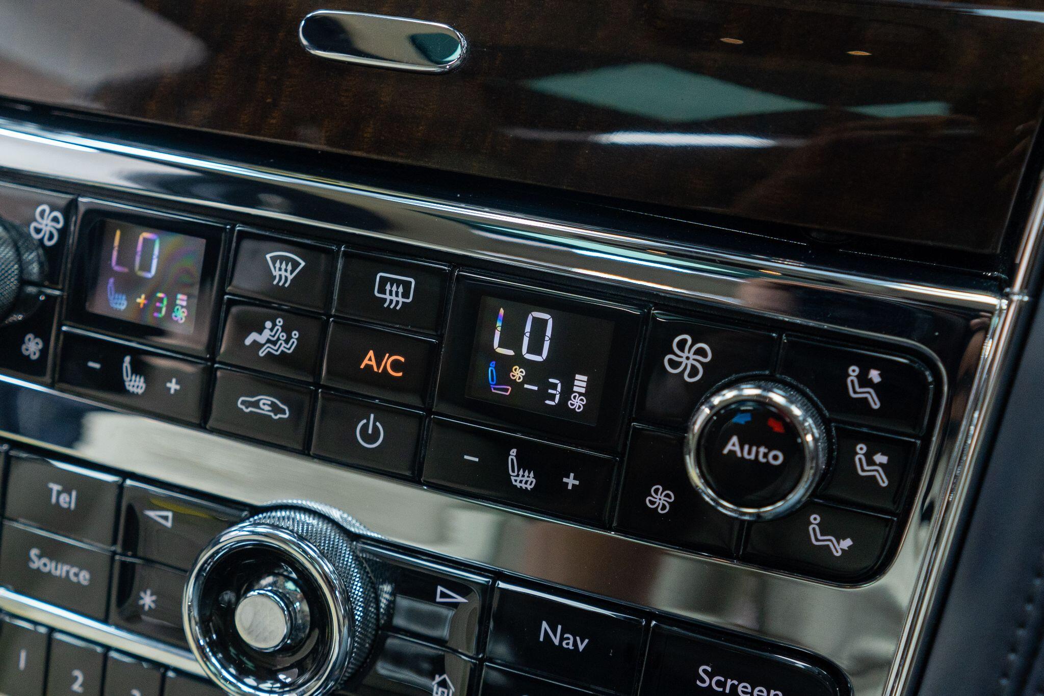 Bentley Mulsanne view 44