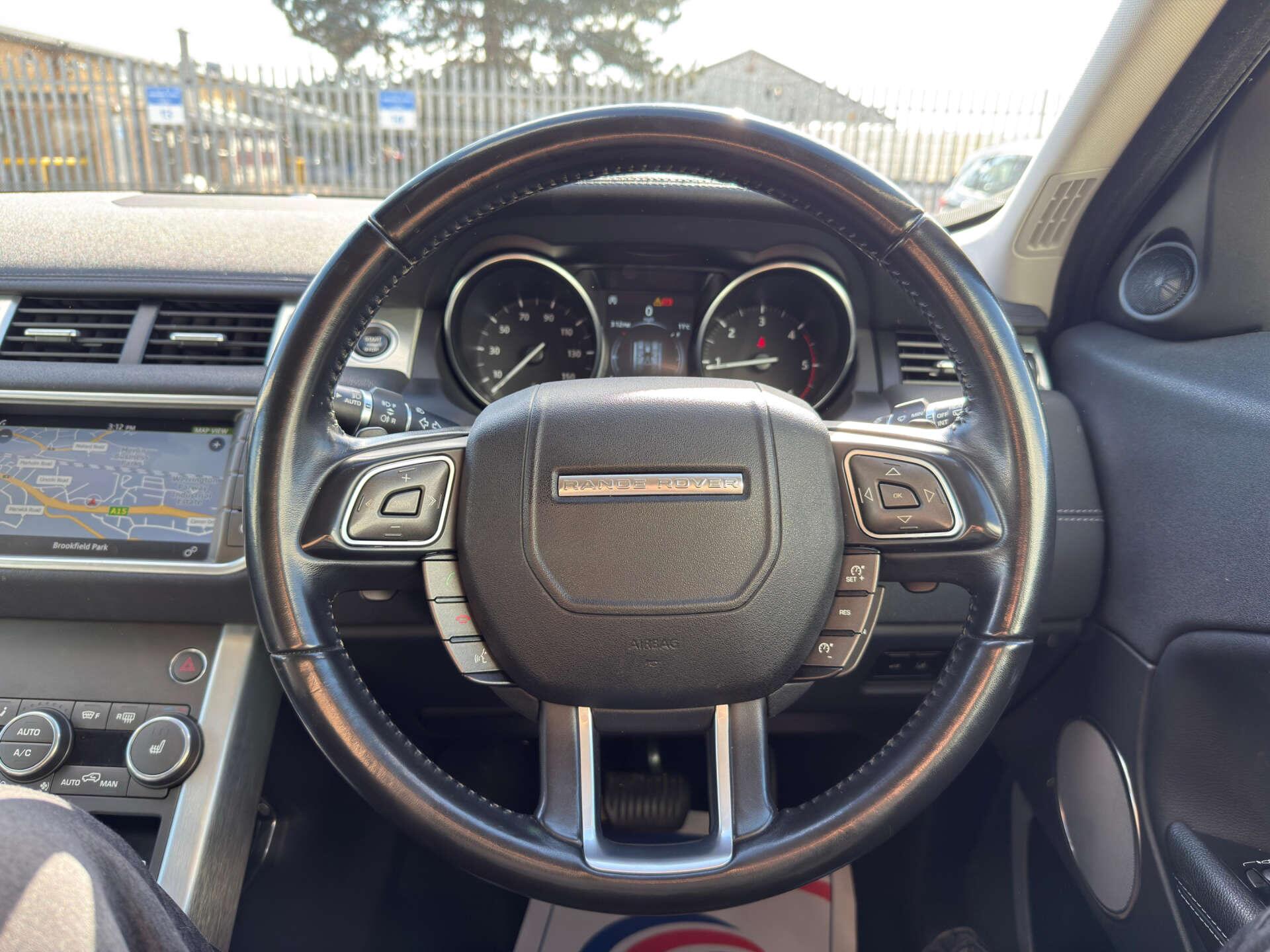 Land Rover Range Rover Evoque view 59