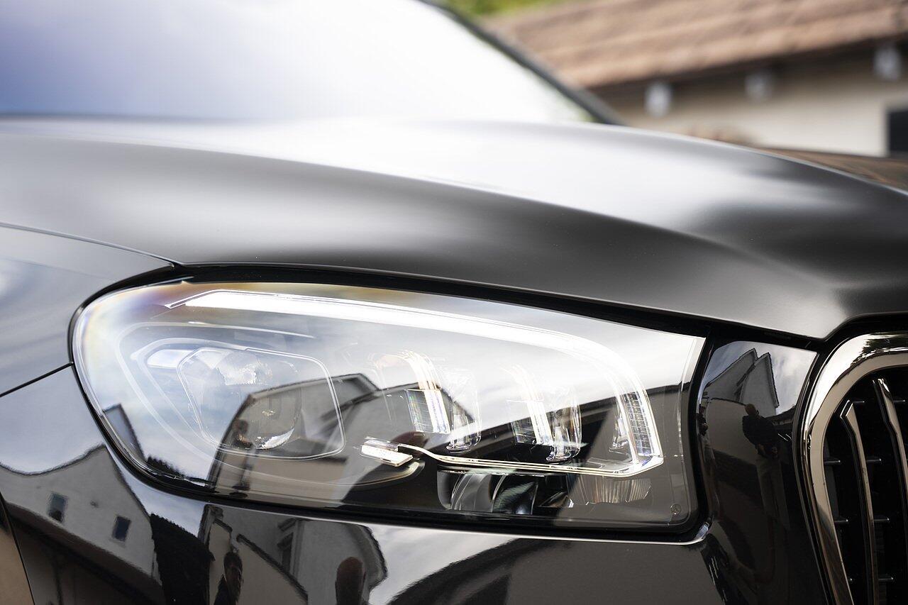 Mercedes-Benz GLS view 7