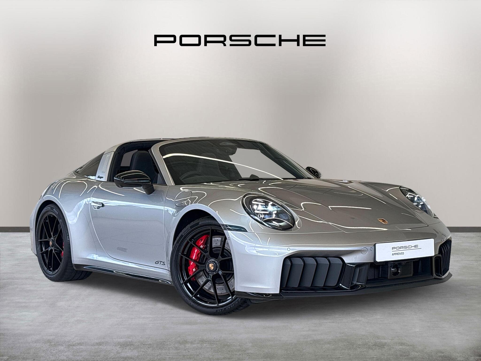 Porsche 911 view 2