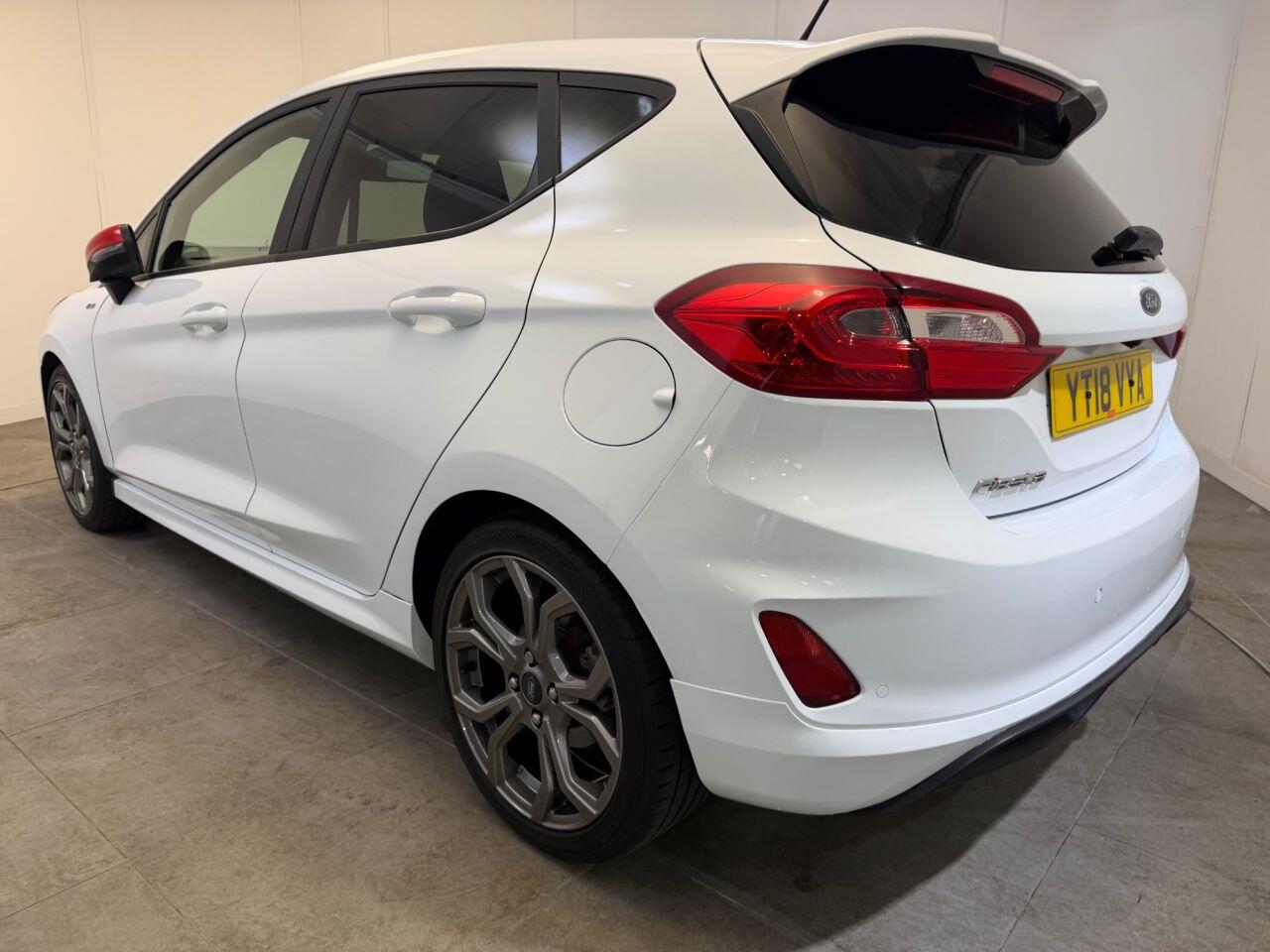 Ford Fiesta view 52