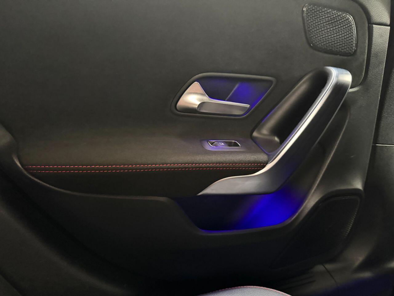 Mercedes-Benz A Class view 24