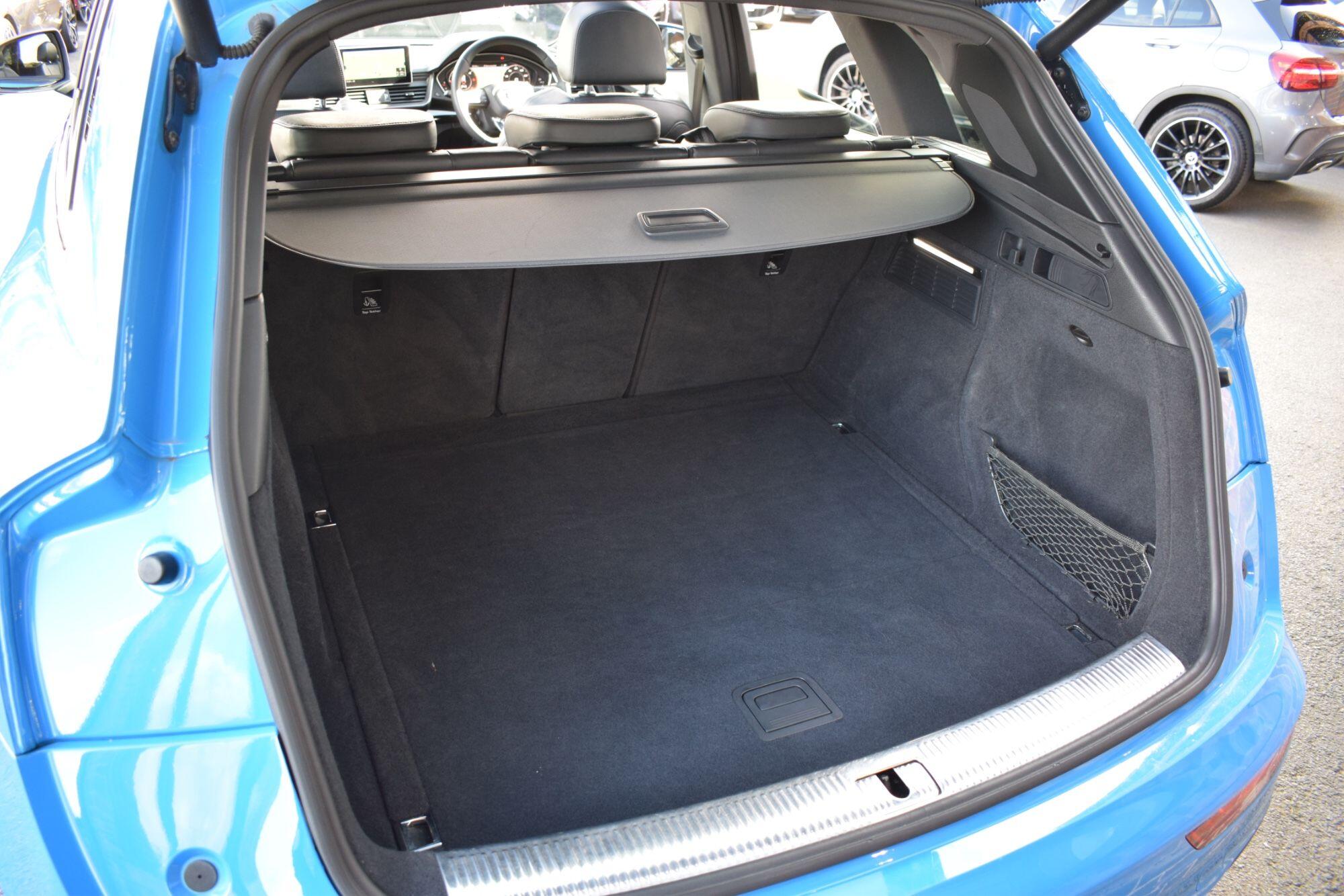Audi Q5 view 26