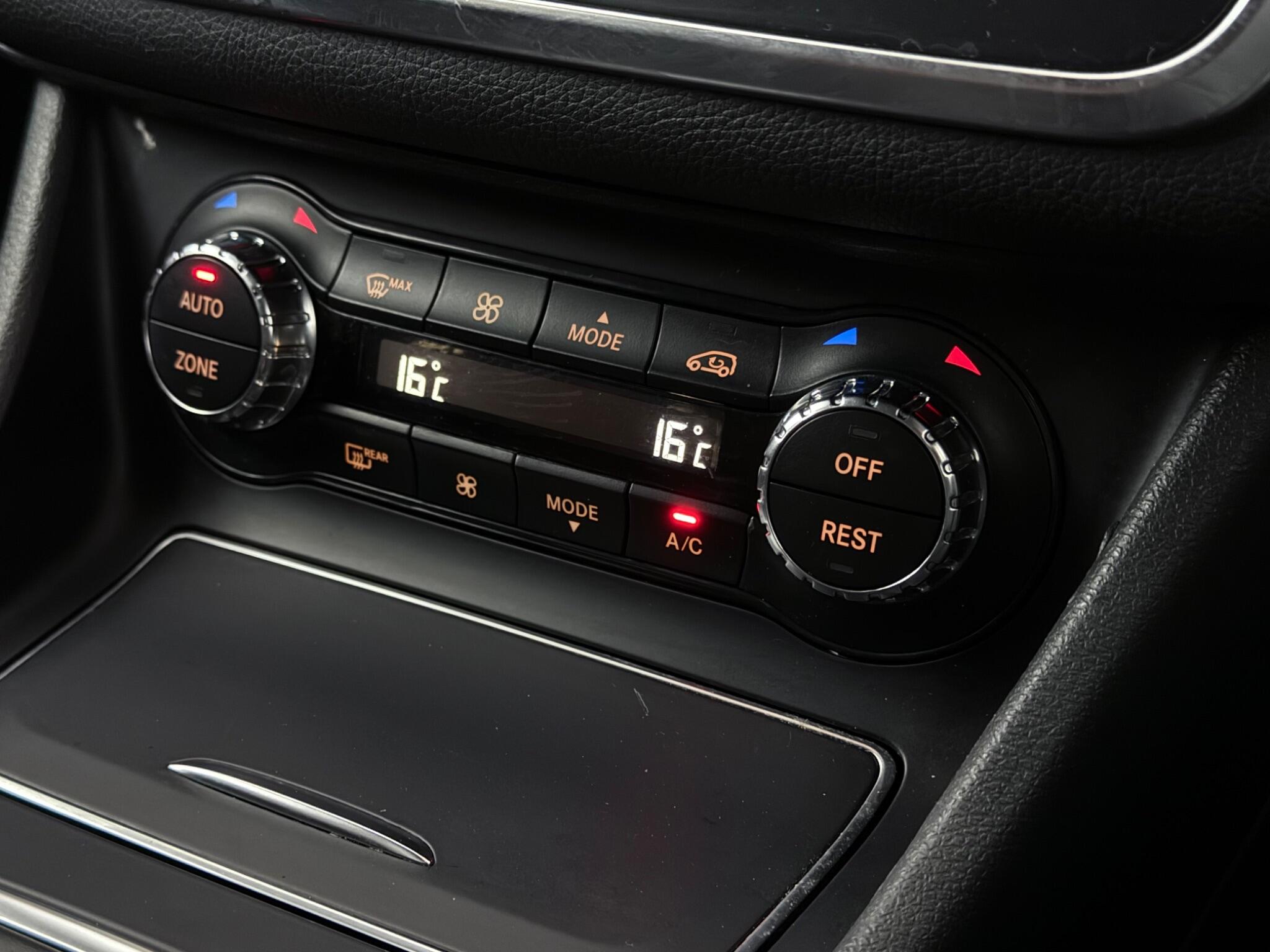 Mercedes-Benz Cla view 25