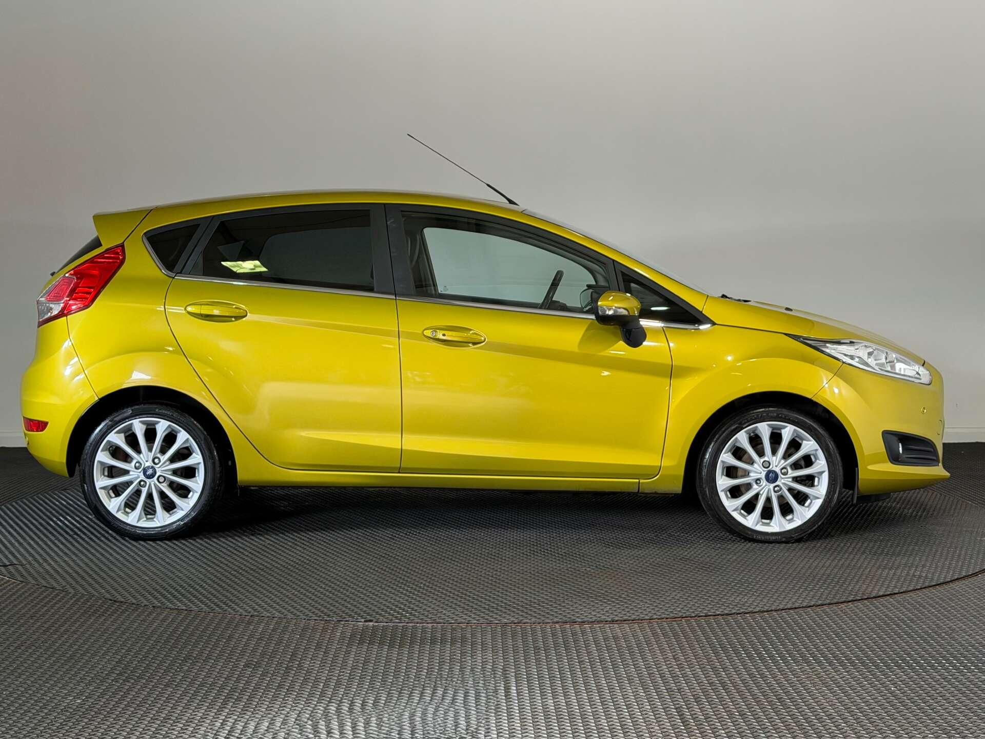 Ford Fiesta view 8