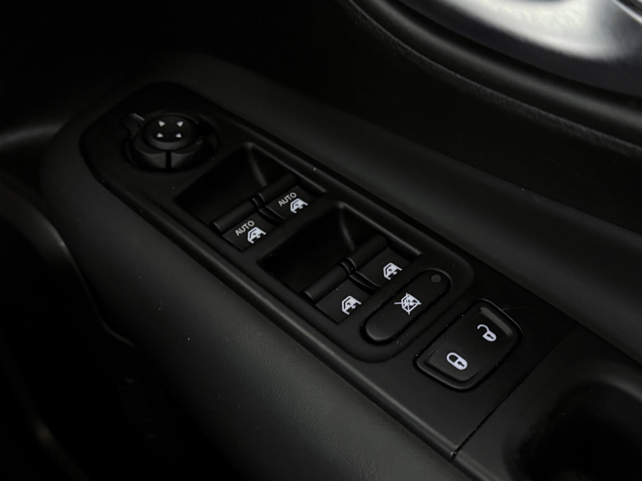 Jeep Renegade view 19